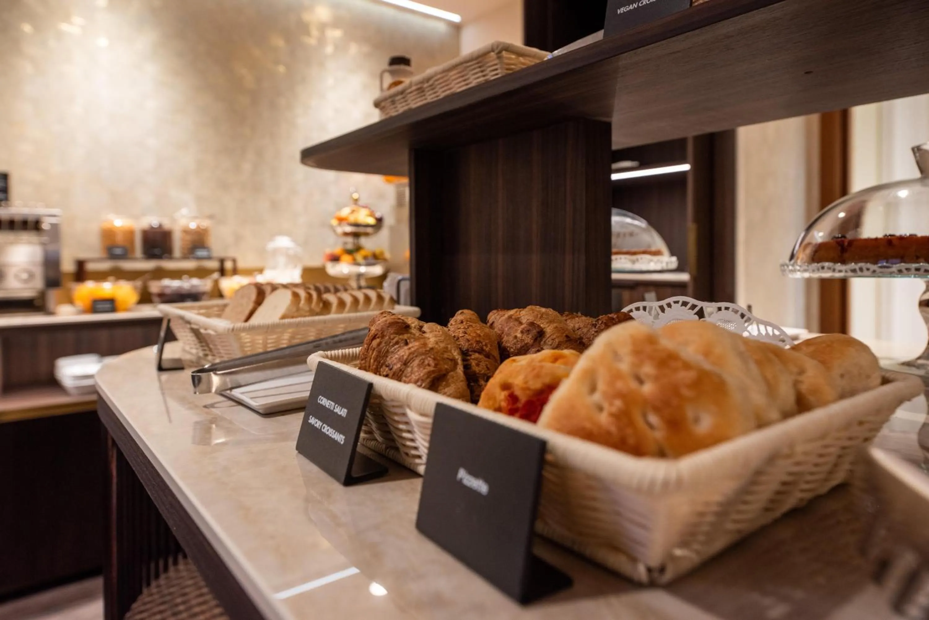 Restaurant/places to eat in Hotel Raffaello - Sure Hotel Collection by Best Western