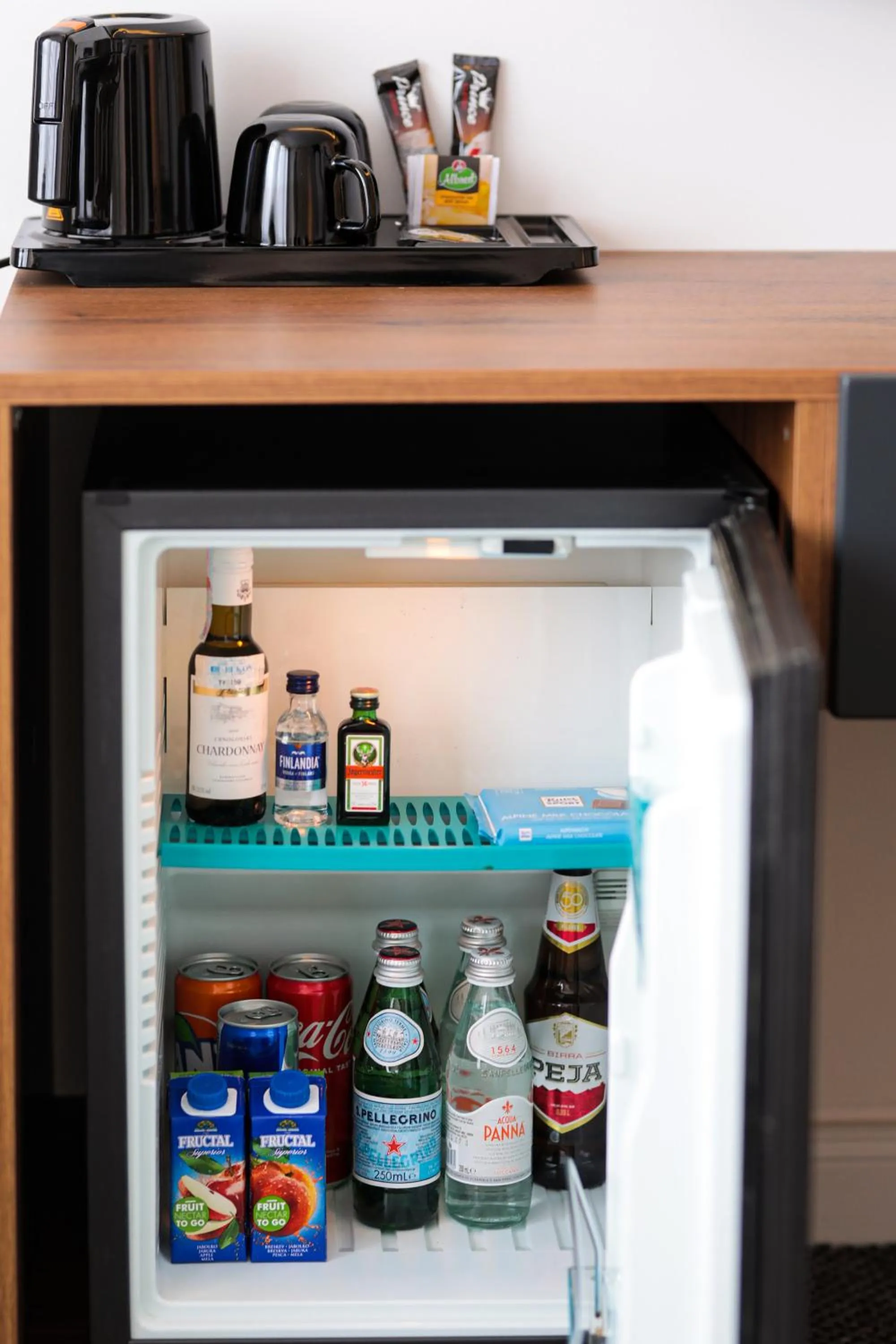Coffee/tea facilities in Plaza Boutique Hotel