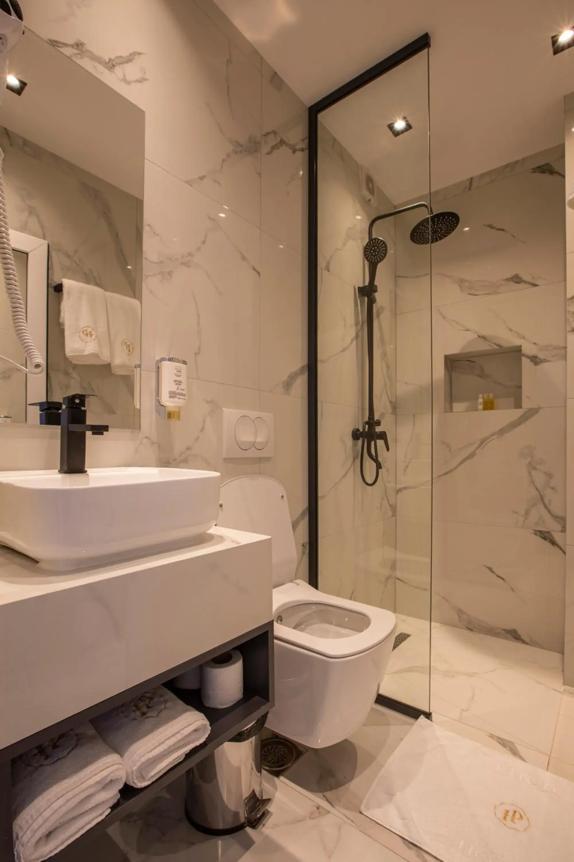 Standard Twin Room in Plaza Boutique Hotel Standard Twin Room in Plaza Boutique Hotel