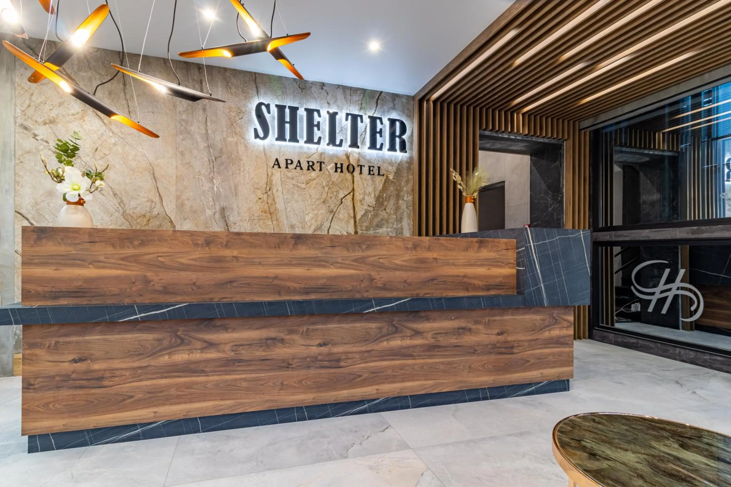 Shelter Apart Hotel