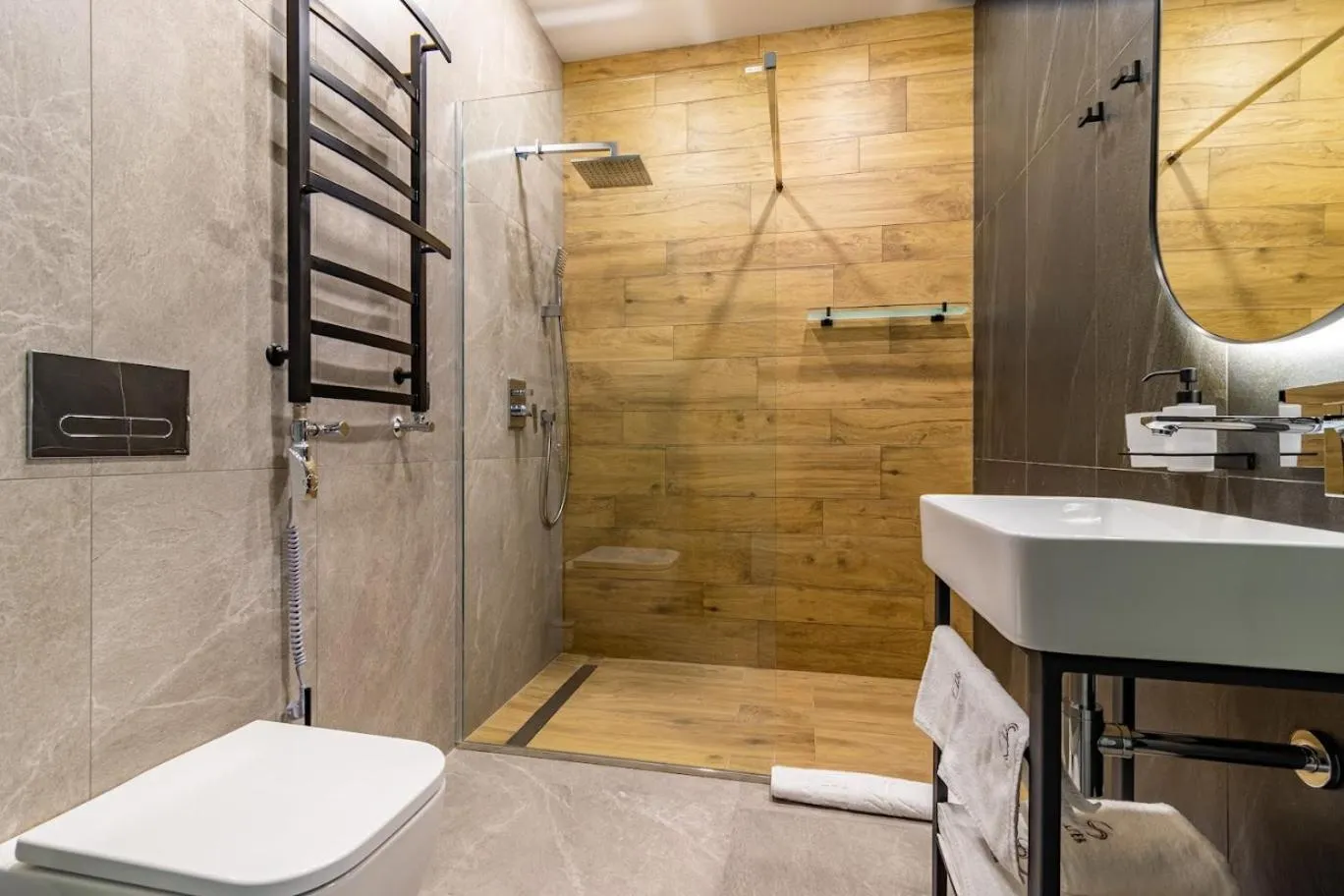 Shower in Shelter Apart Hotel