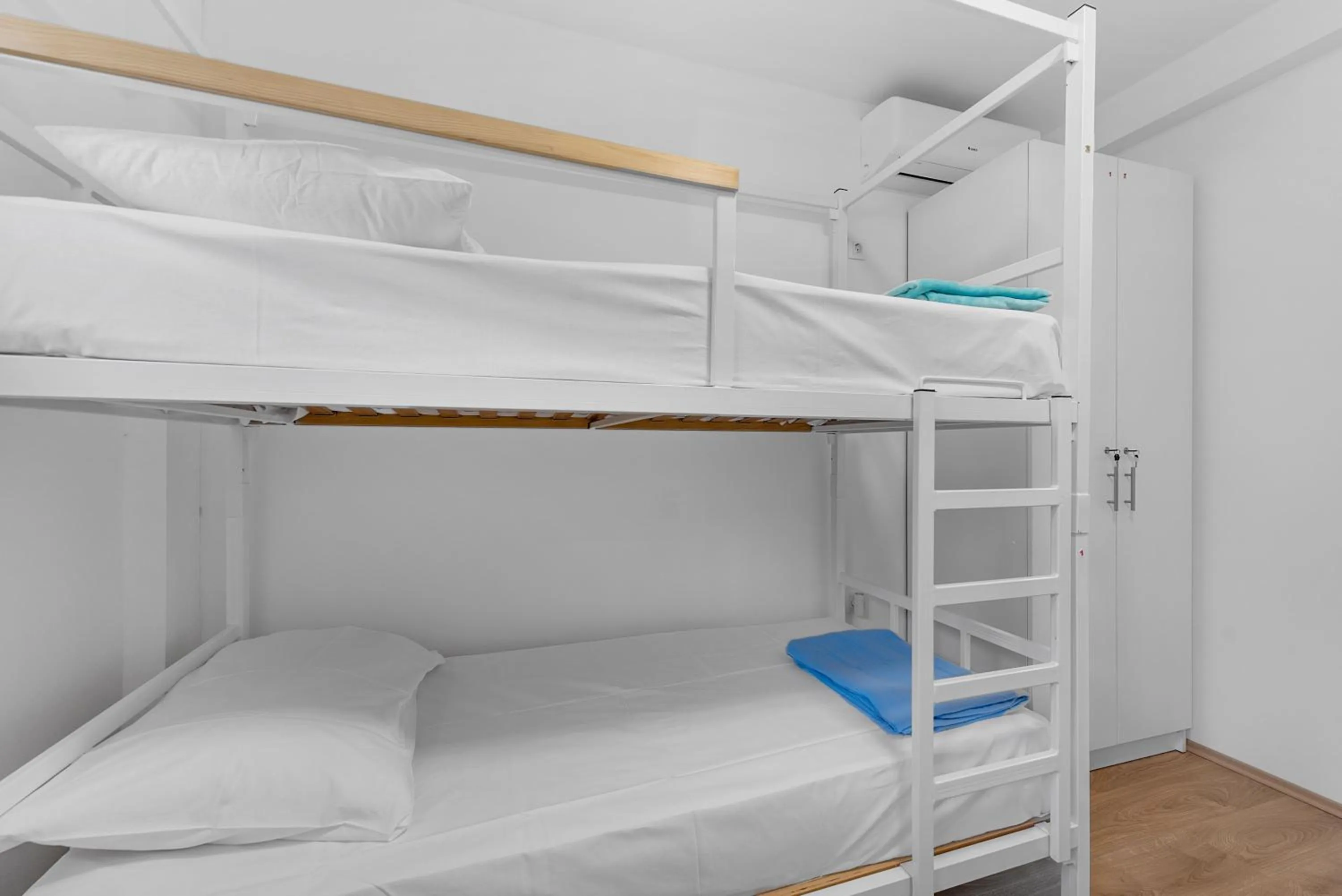 bunk bed, Bed in Hostel Elli