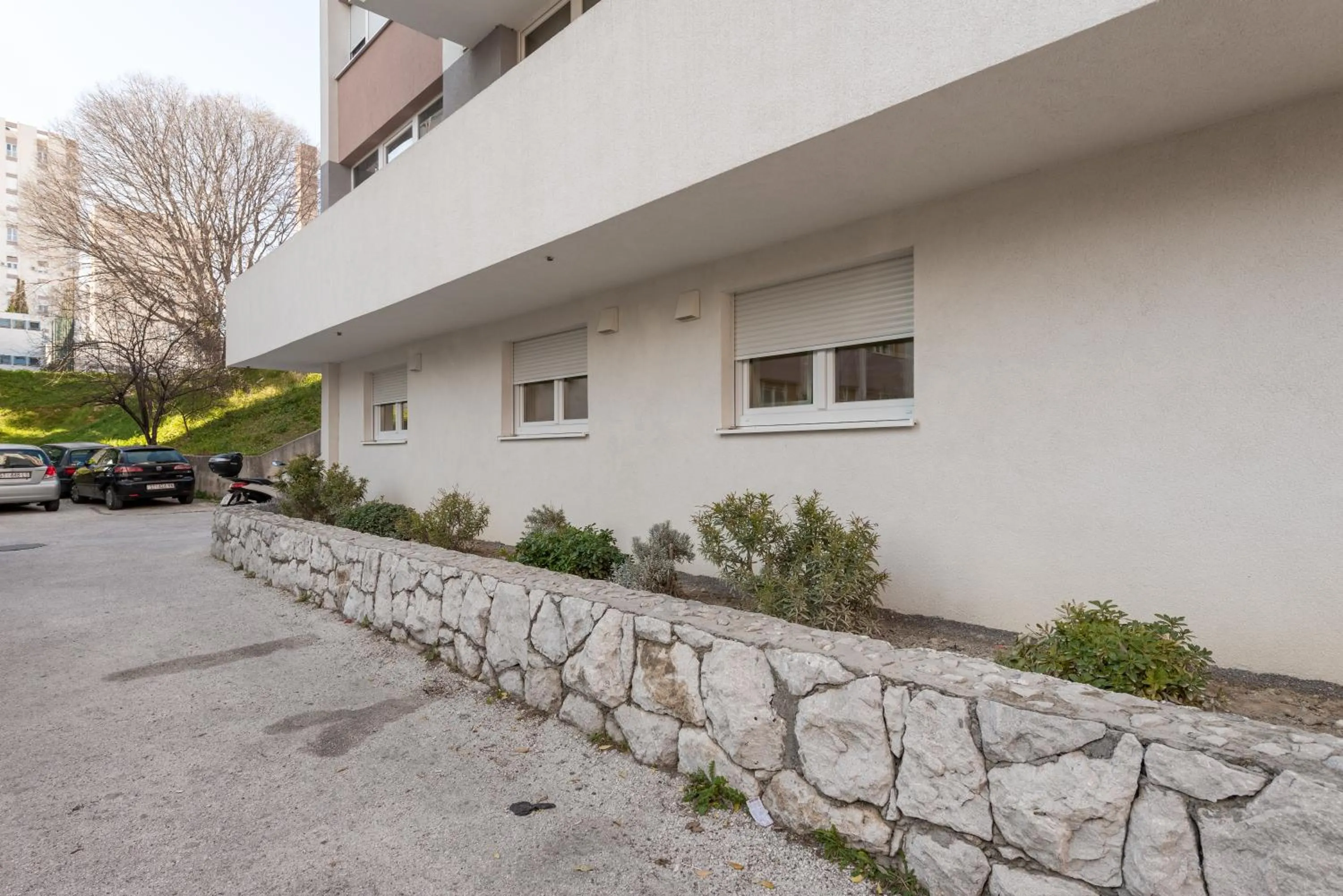 Property building in Hostel Elli