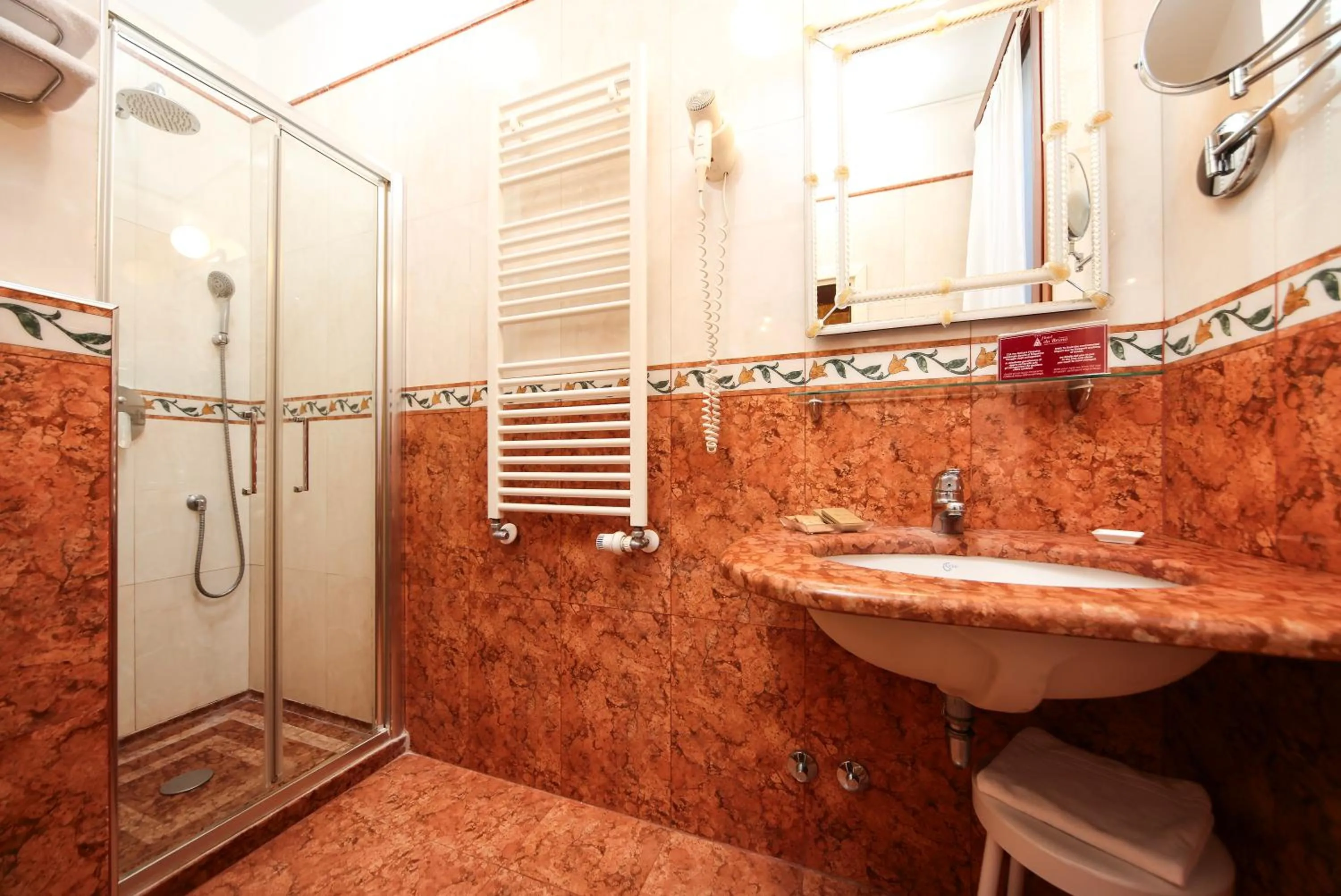 Bathroom in Hotel Da Bruno
