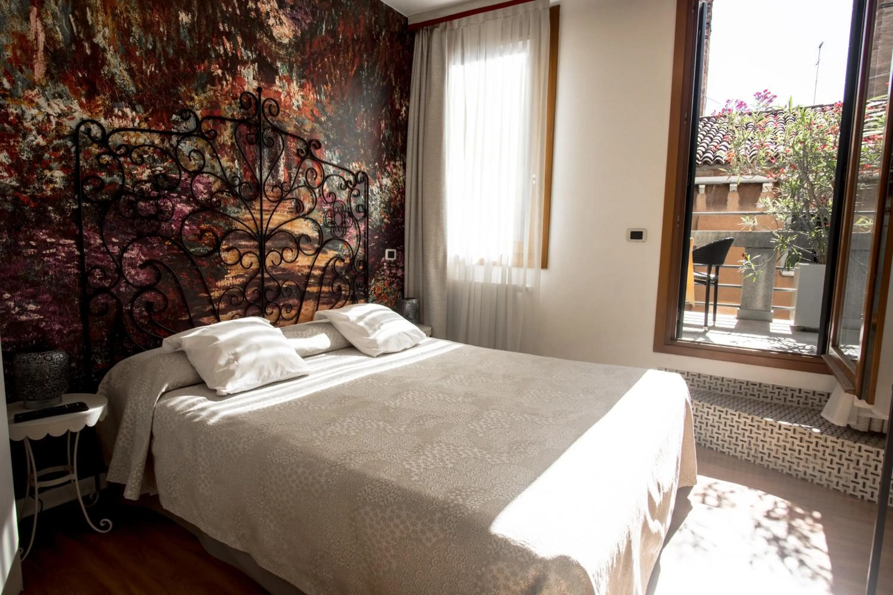 Photo of the whole room, Bed in Hotel Antigo Trovatore