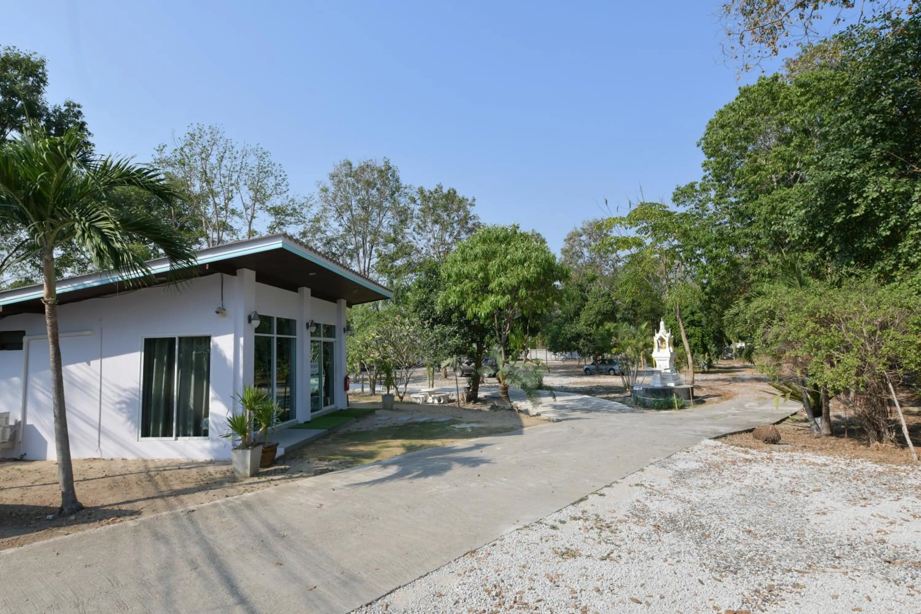 Parking in Wan Resort Rayong