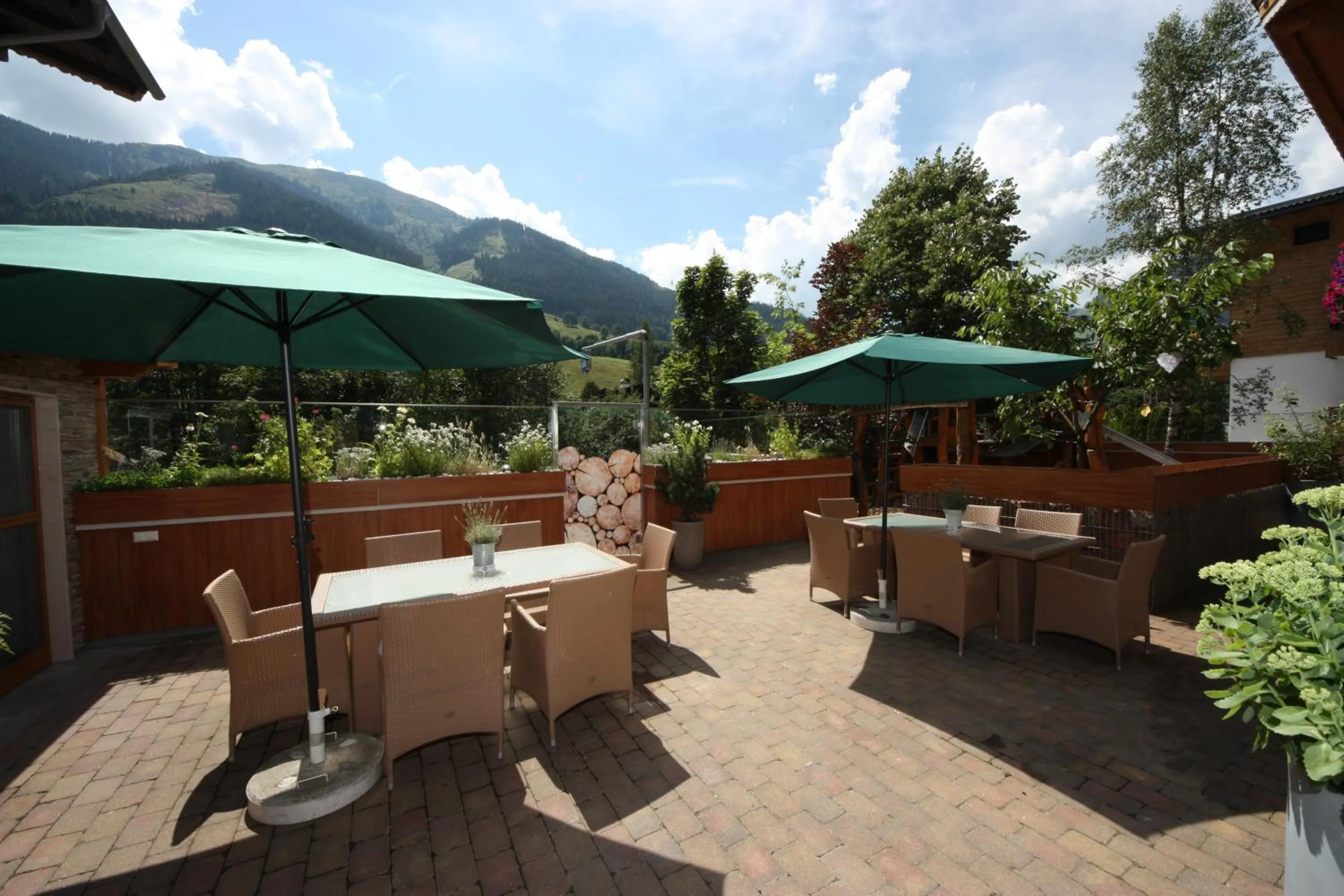 TALHEIMER Grias di & Hoamat since 1958 inklusive Therme TAUERN SPA & Jokercard