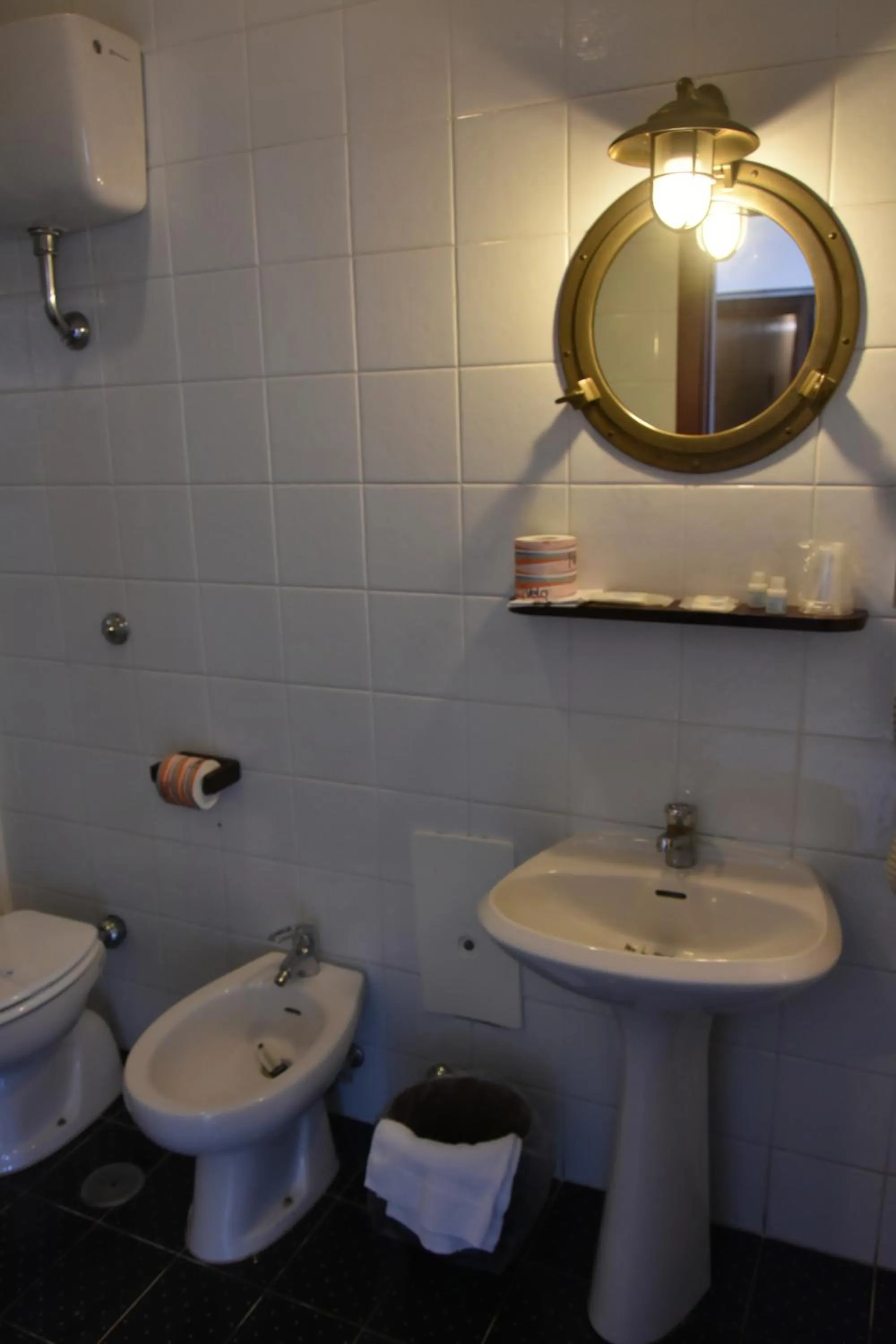 Bathroom in Hotel La Tripergola