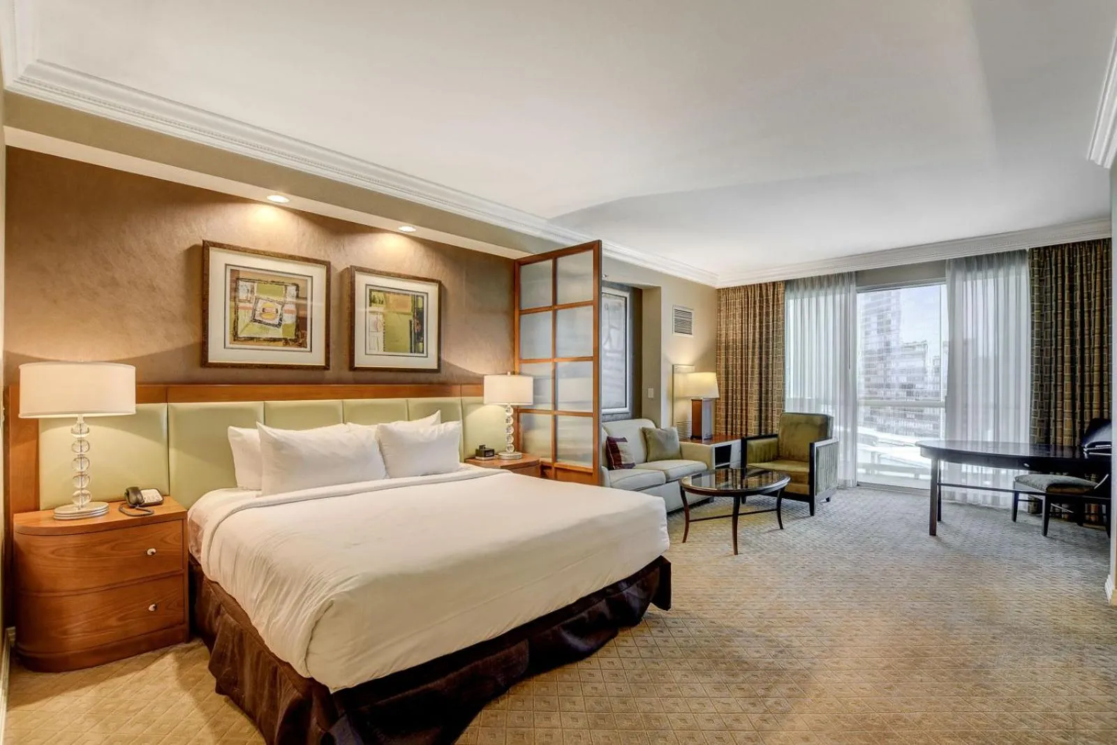 Bed in STRIP & SPHERE VIEW! Privately Owned Condo Hotel-The Signature at MGM