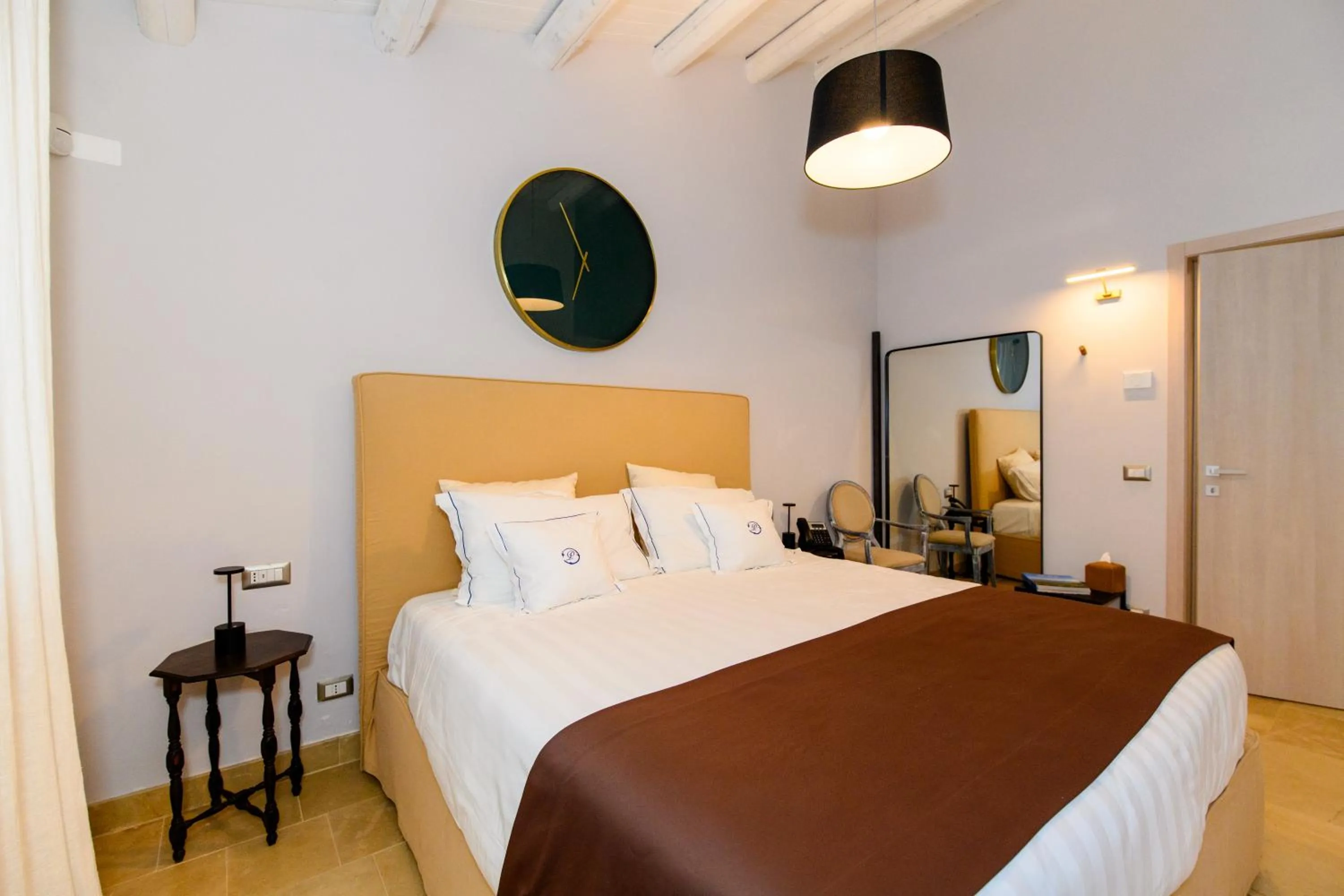 Photo of the whole room, Bed in Poggio Leano Boutique Hotel