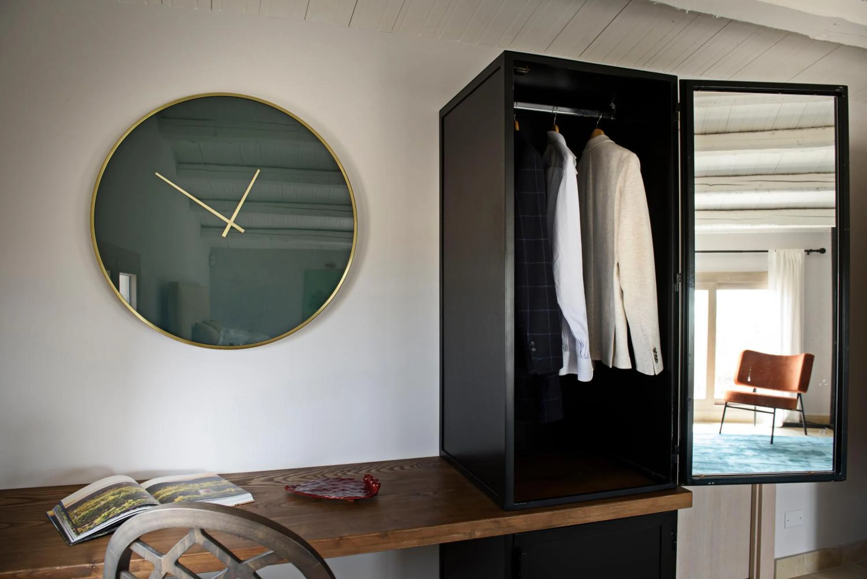 Communal lounge/ TV room in Poggio Leano Boutique Hotel