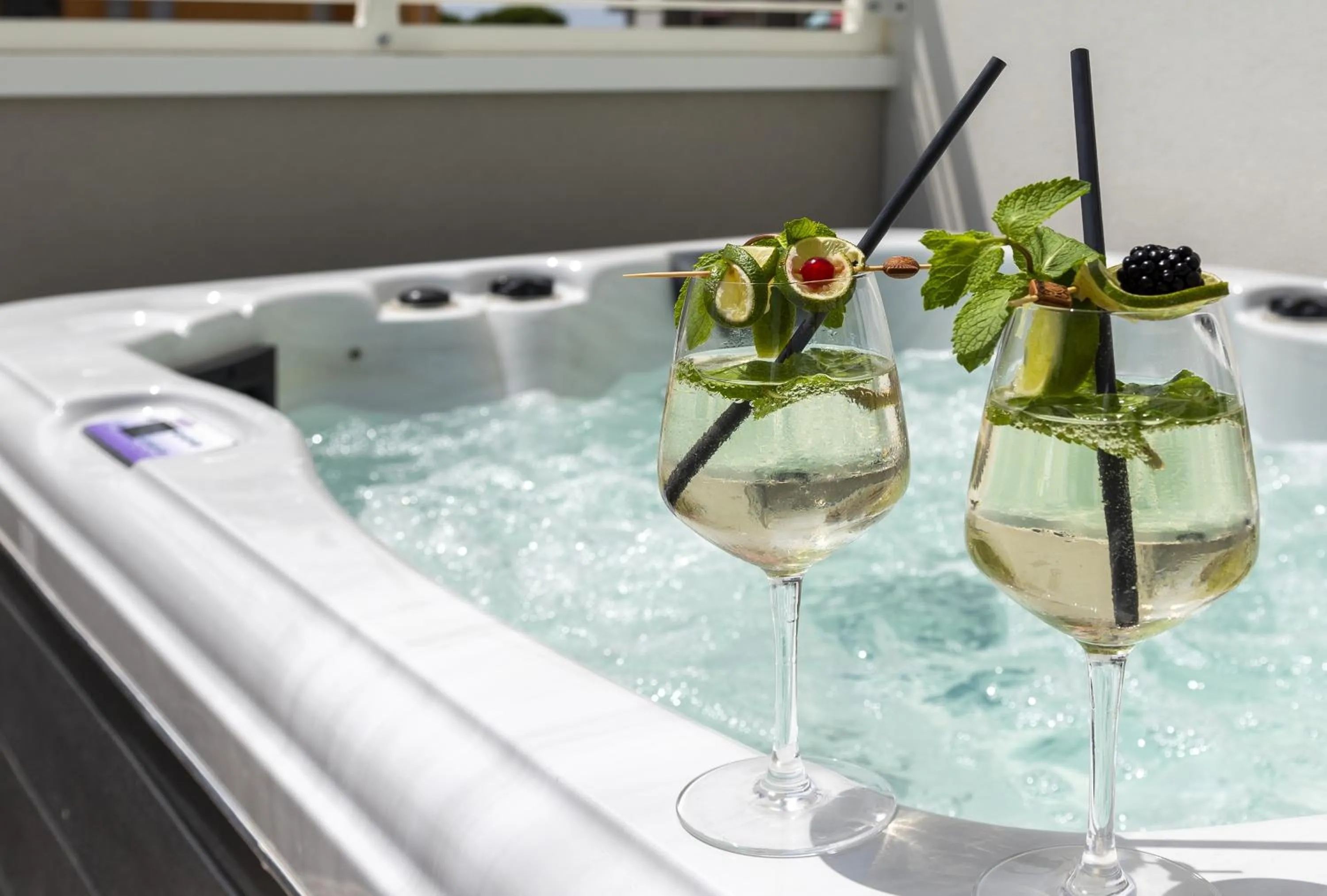 Property building in Life Hotel 4 Superior