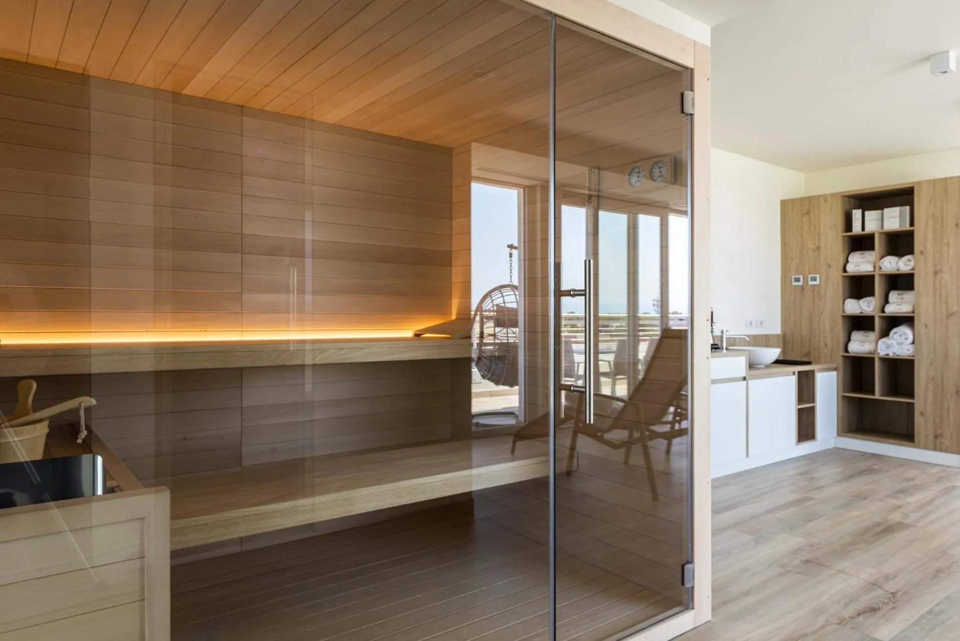 Property building in Life Hotel 4 Superior