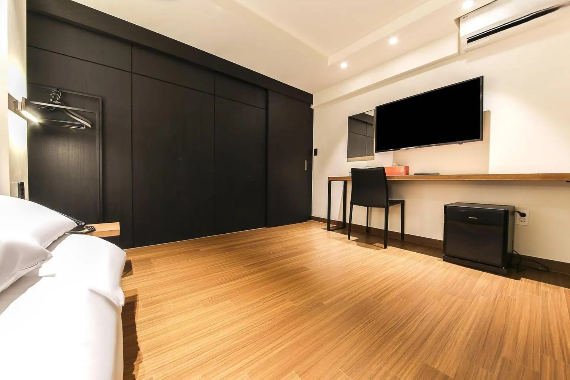 Bed in Winners Hotel