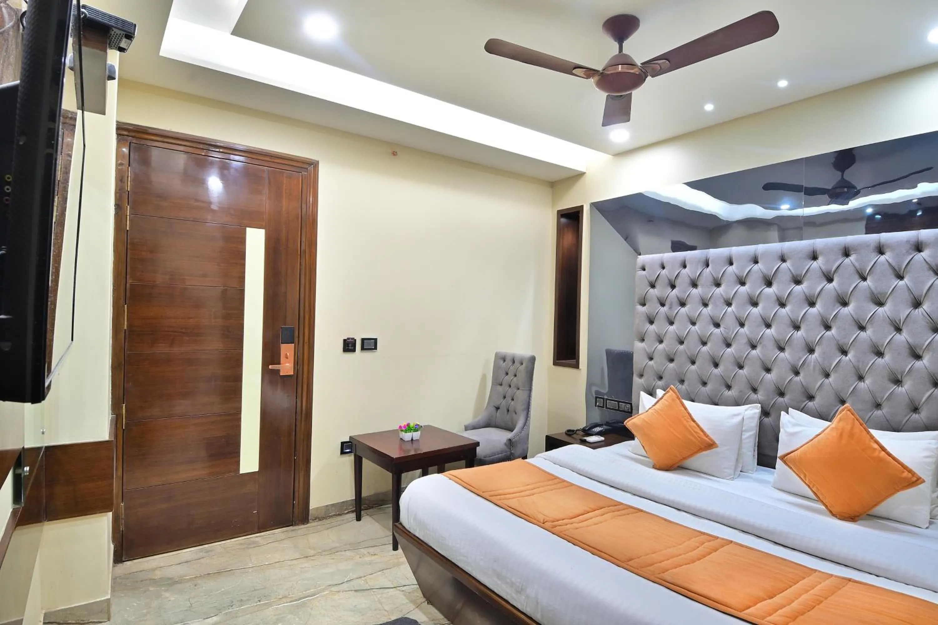 Bed in Hotel Vanson Delite - New Delhi Railway Station