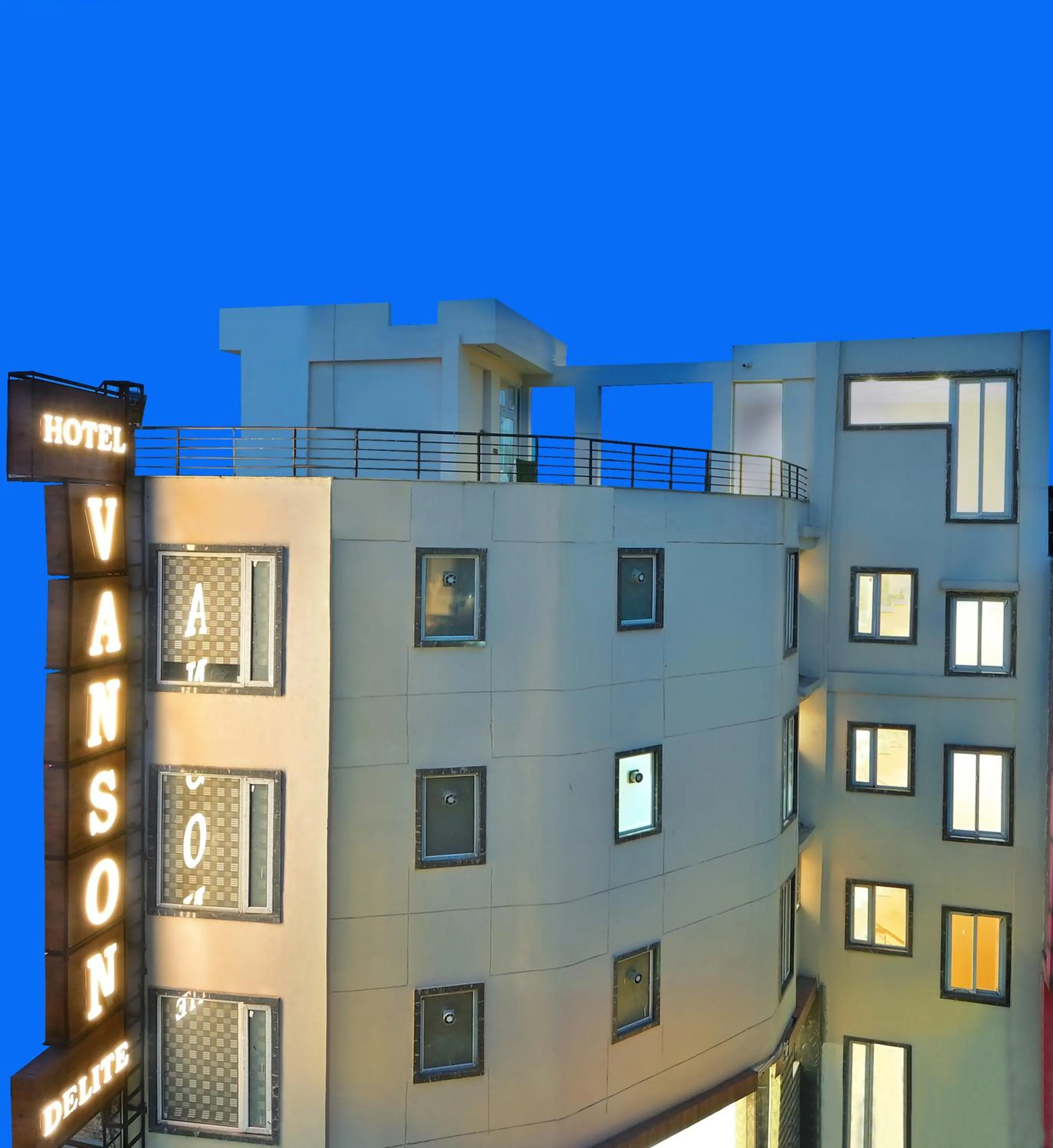Property building in Hotel Vanson Delite - New Delhi Railway Station