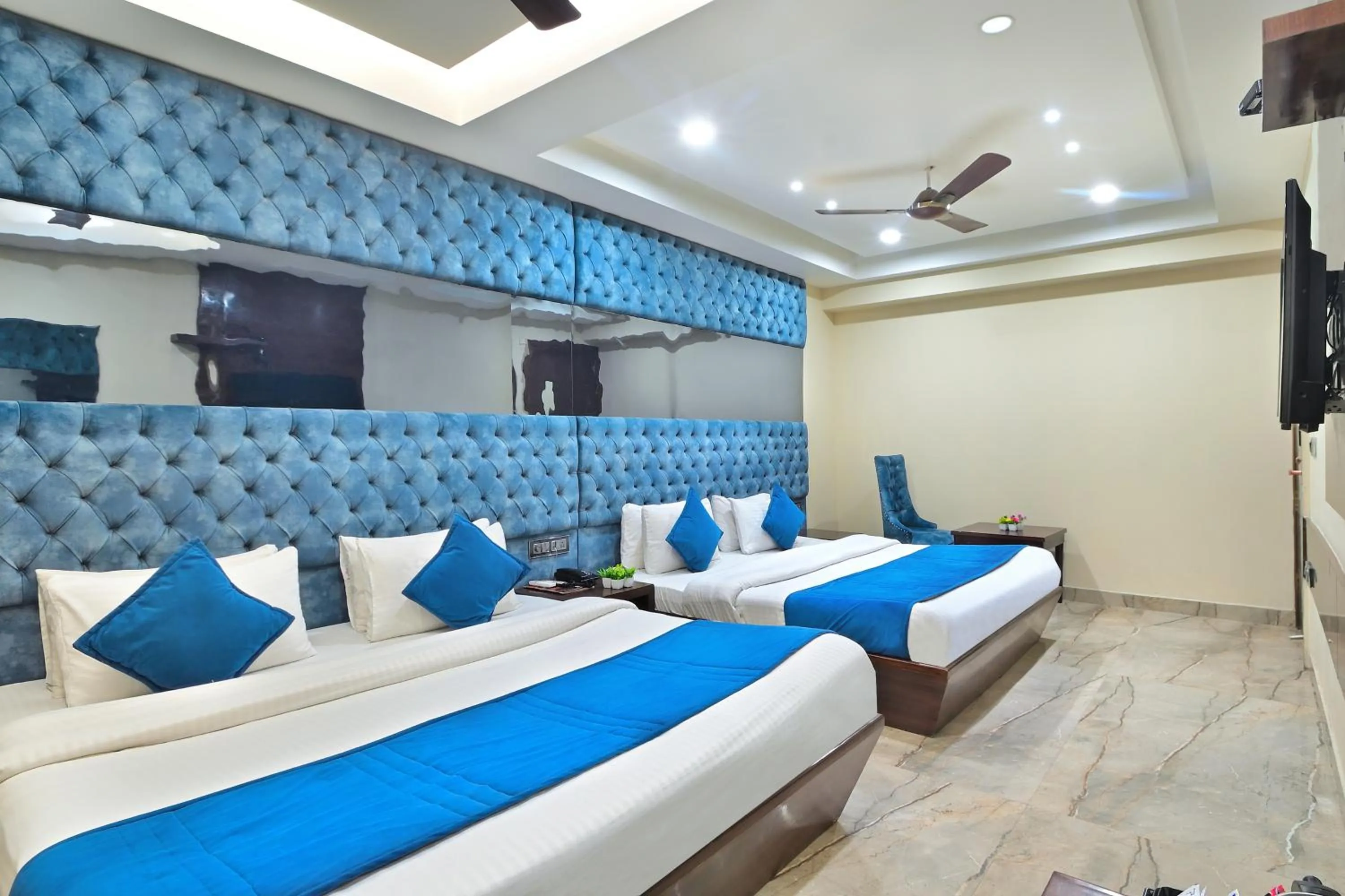 Bed in Hotel Vanson Delite - New Delhi Railway Station