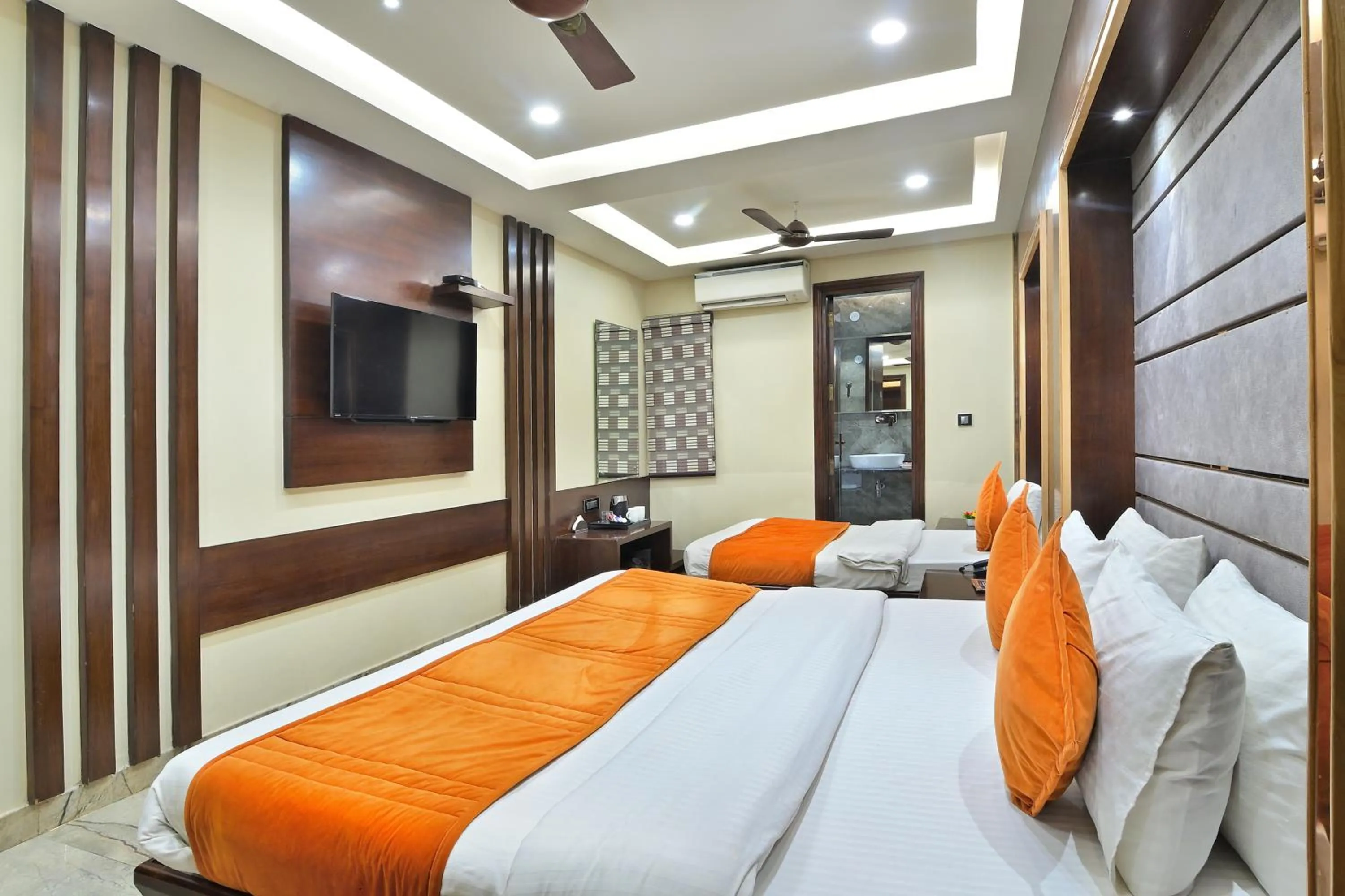 Bed in Hotel Vanson Delite - New Delhi Railway Station