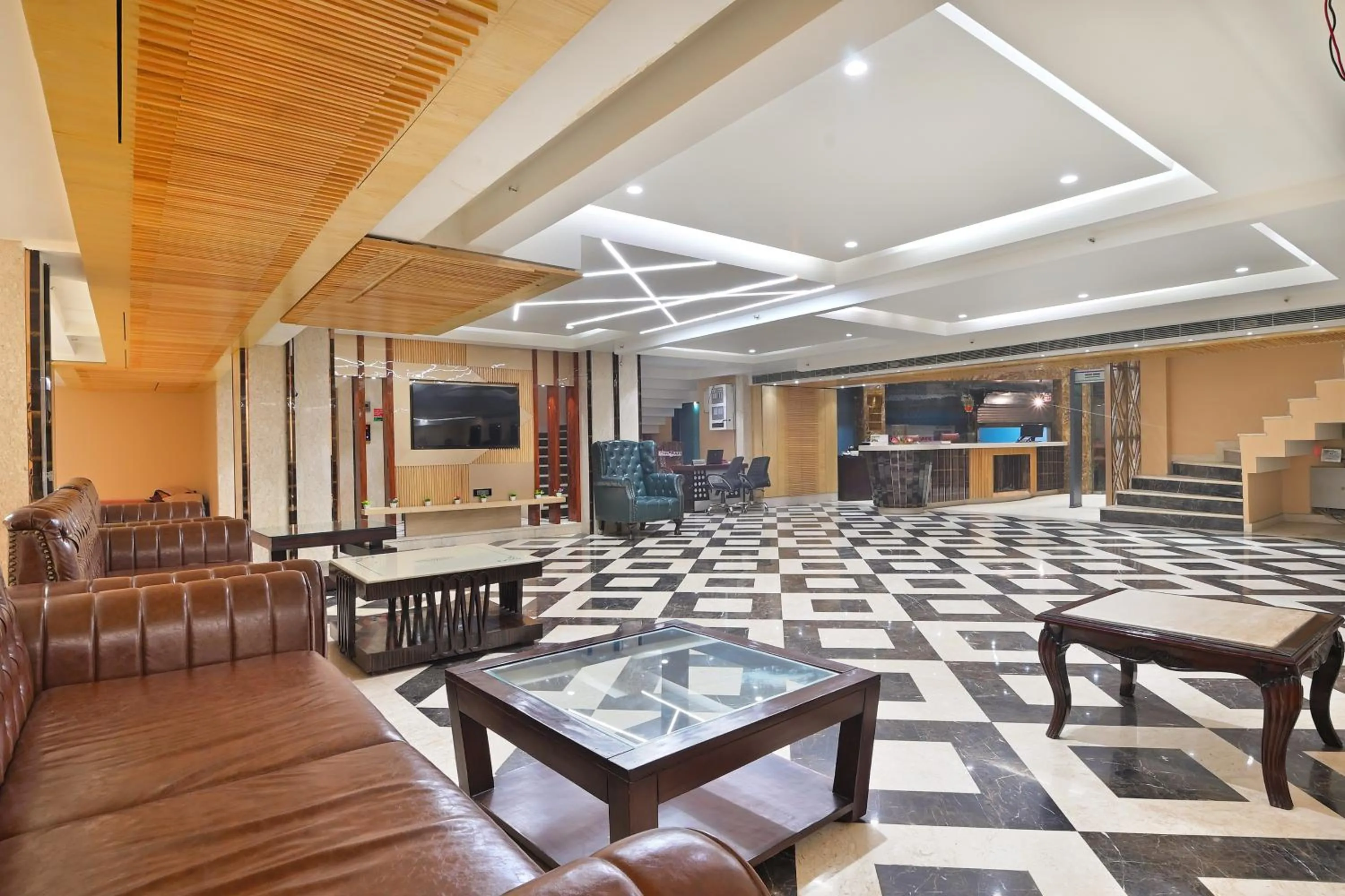 Communal lounge/ TV room in Hotel Vanson Delite - New Delhi Railway Station