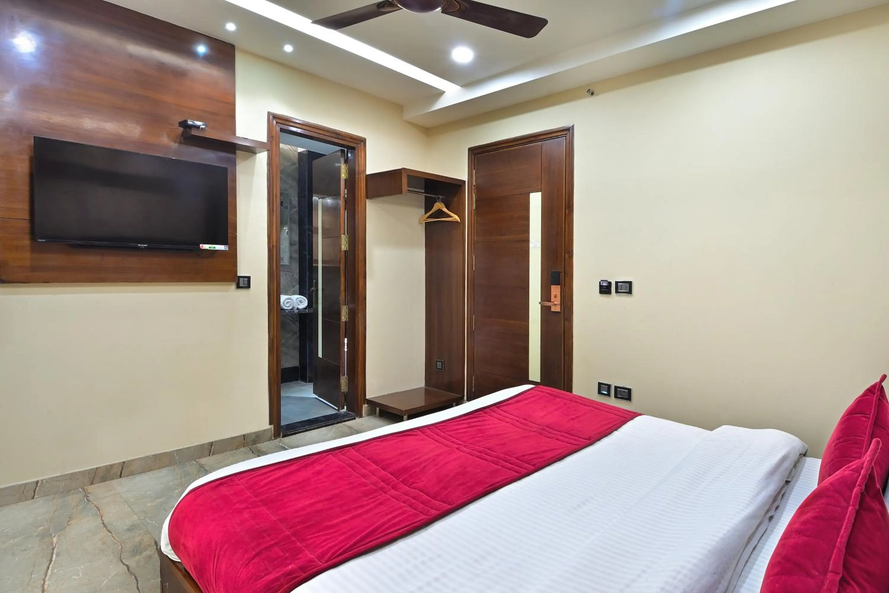 Bed in Hotel Vanson Delite - New Delhi Railway Station