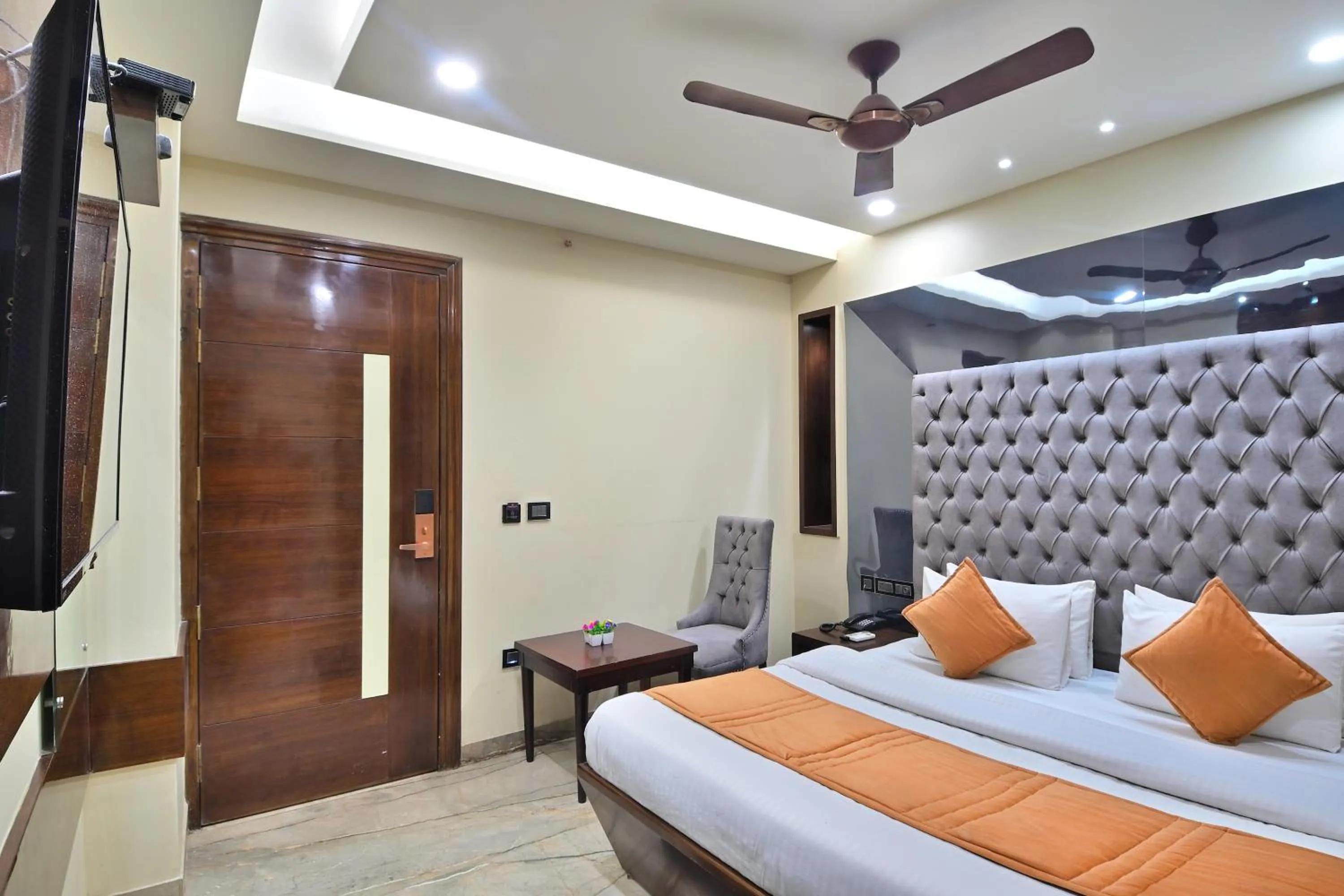 Bed in Hotel Vanson Delite - New Delhi Railway Station