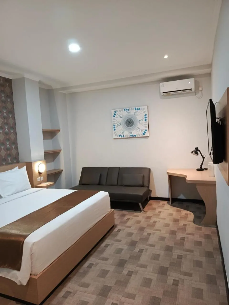 Grand Plaza Boutique Hotel