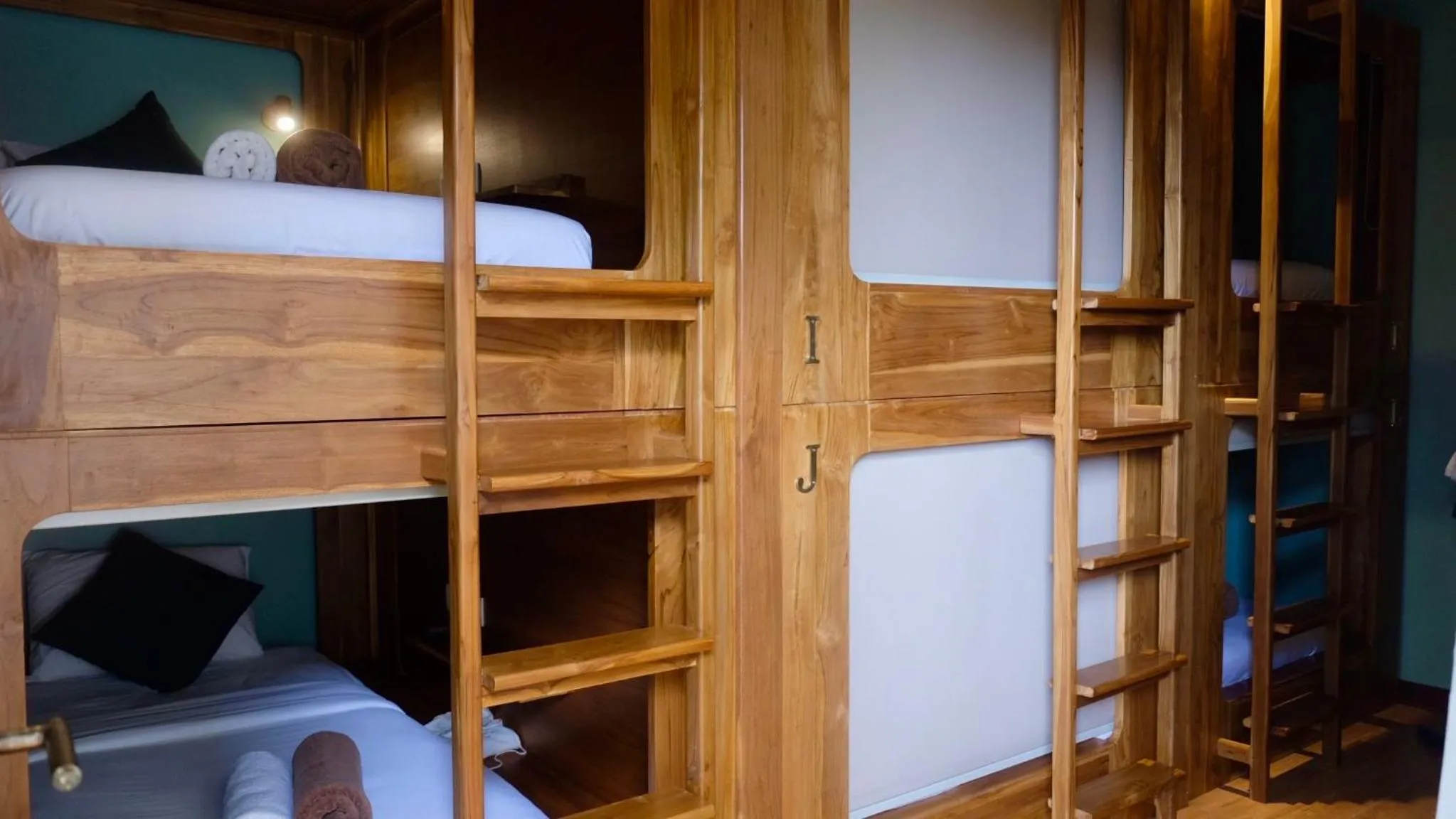 Bed in PORTER HOTEL - Surf & Yoga Retreat