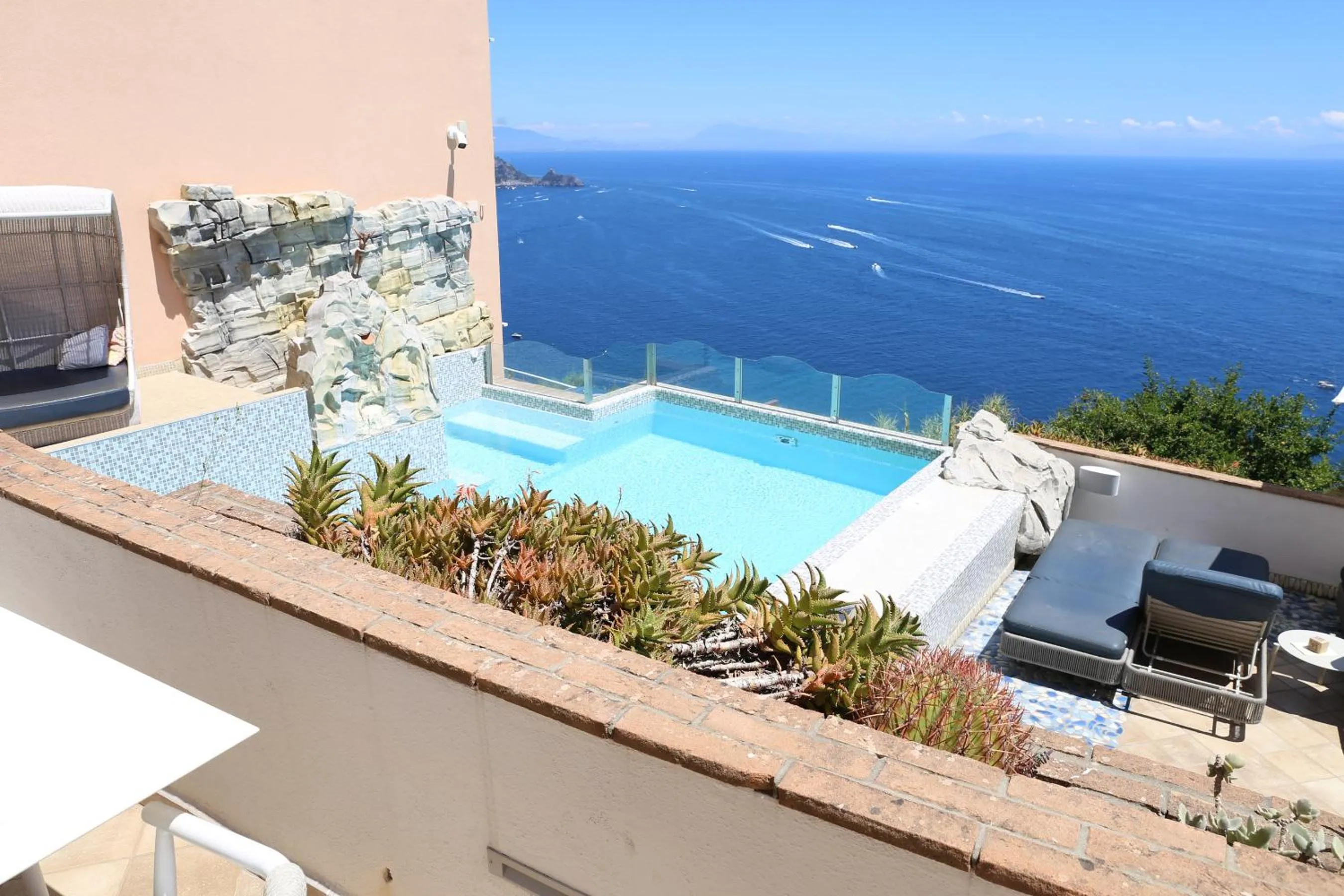 Swimming pool in Hotel Margherita