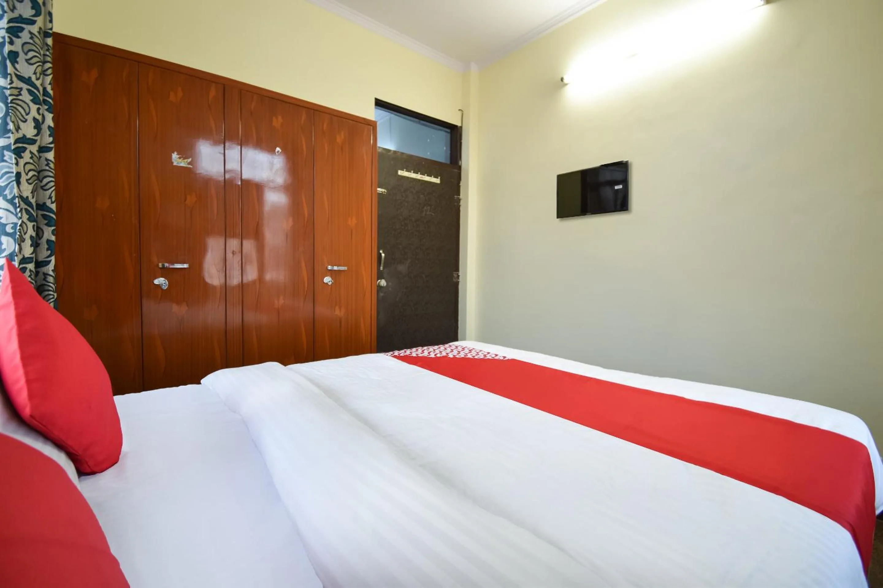 Bedroom, Bed in Hotel O Pragati Inn