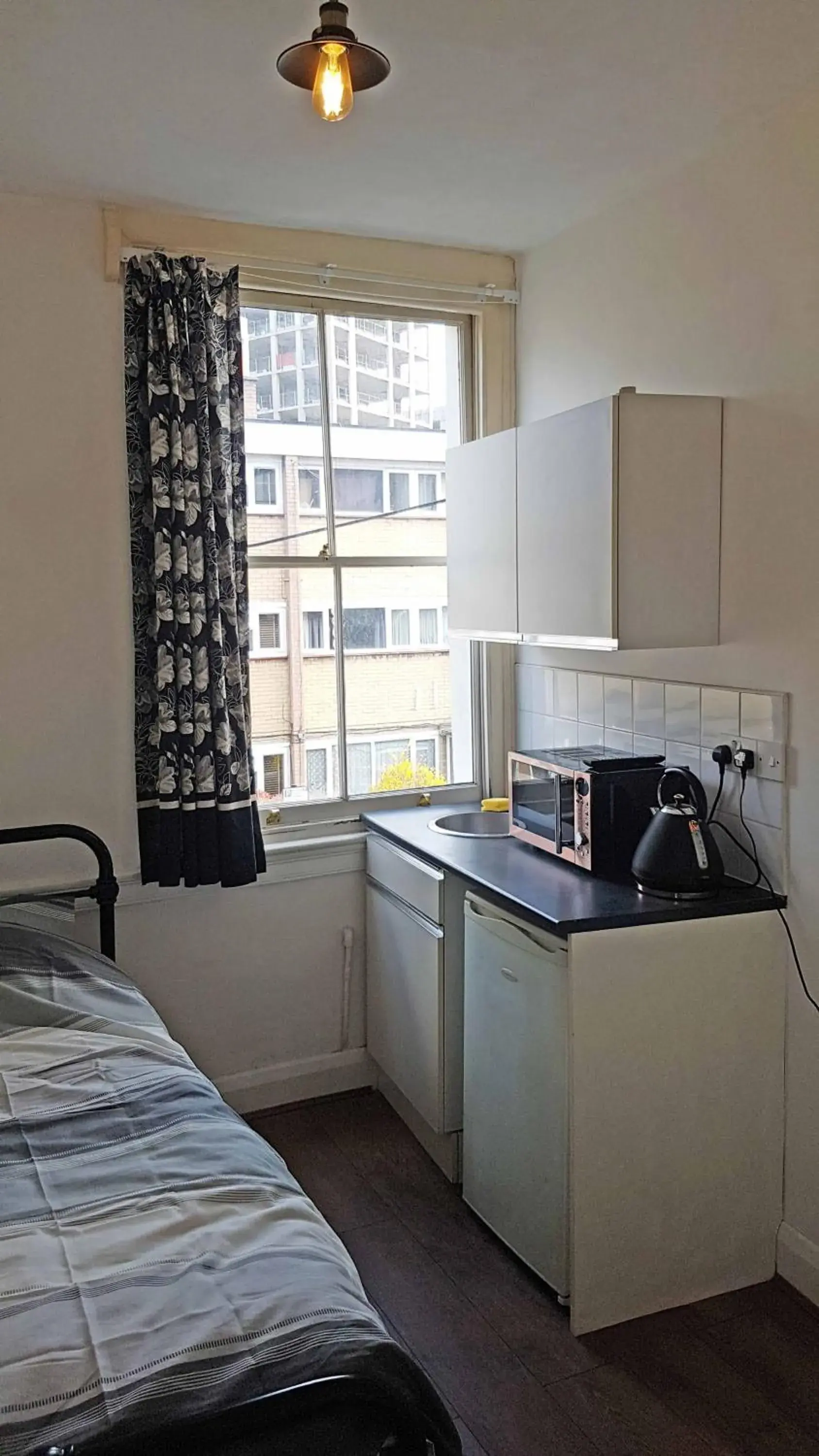 Single Room - single occupancy in The Greenwich Pensioner Guesthouse Single Room - single occupancy in The Greenwich Pensioner Guesthouse