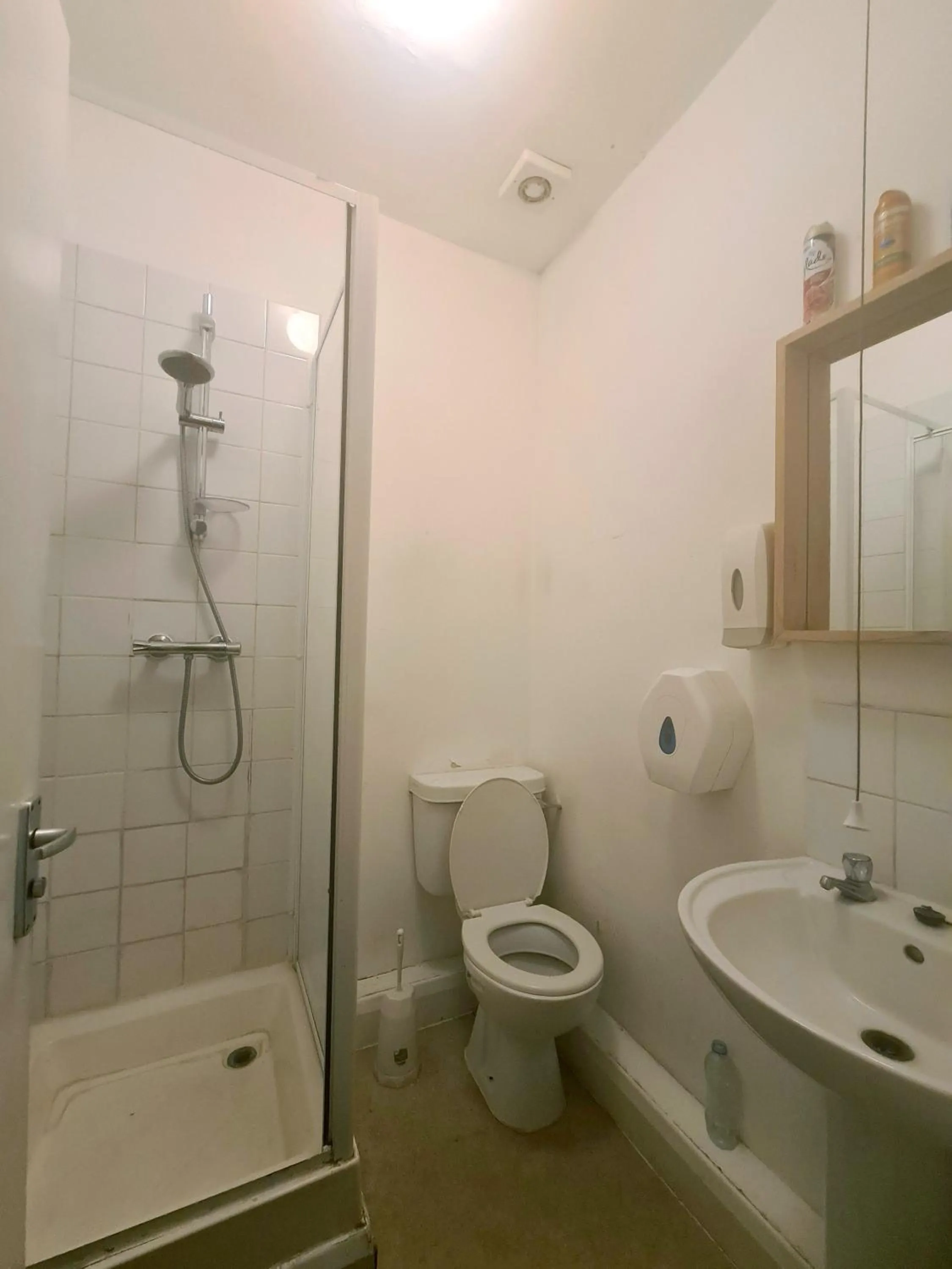 Bathroom in The Greenwich Pensioner Guesthouse