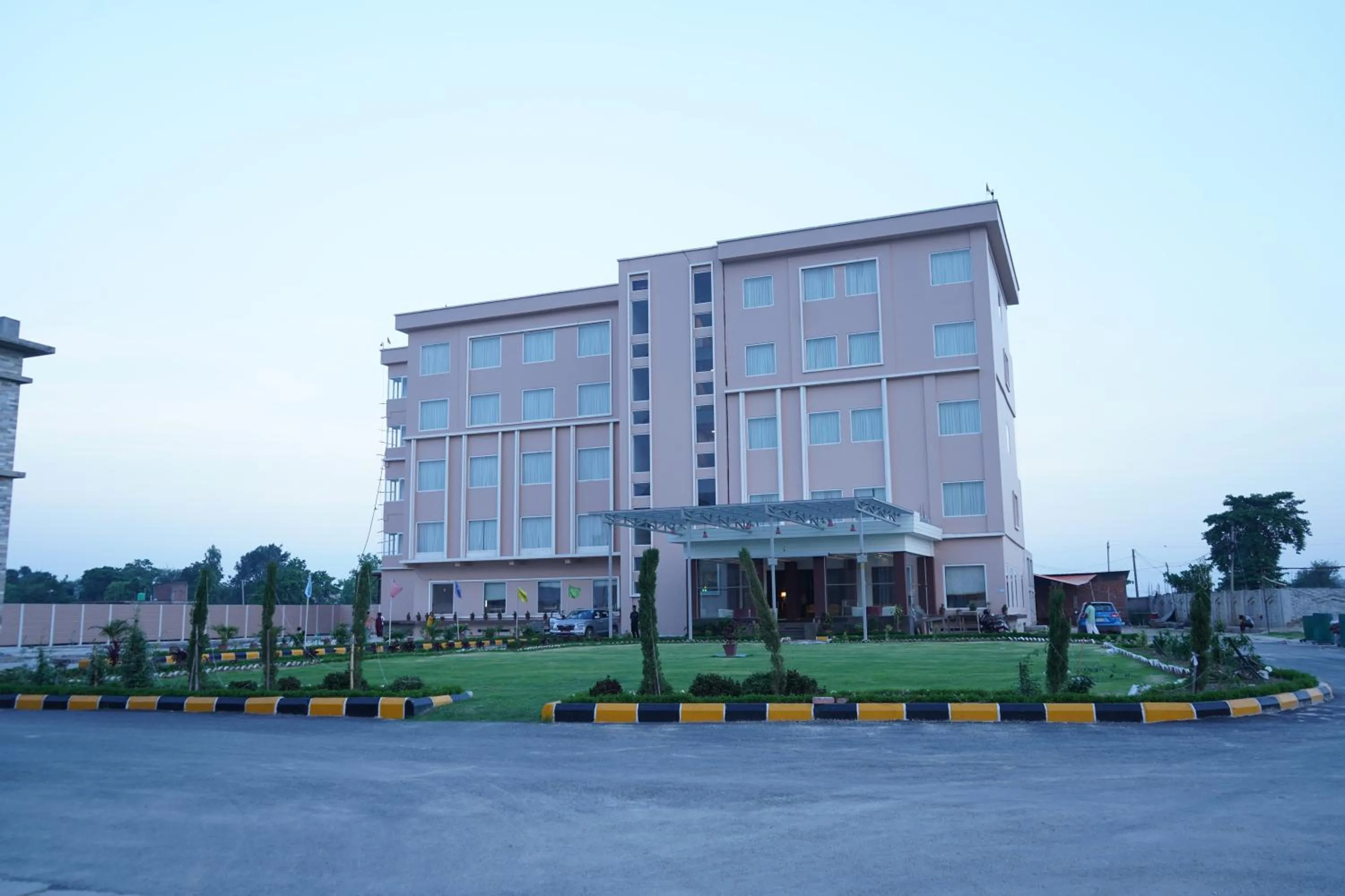 Parking in Himal Resort