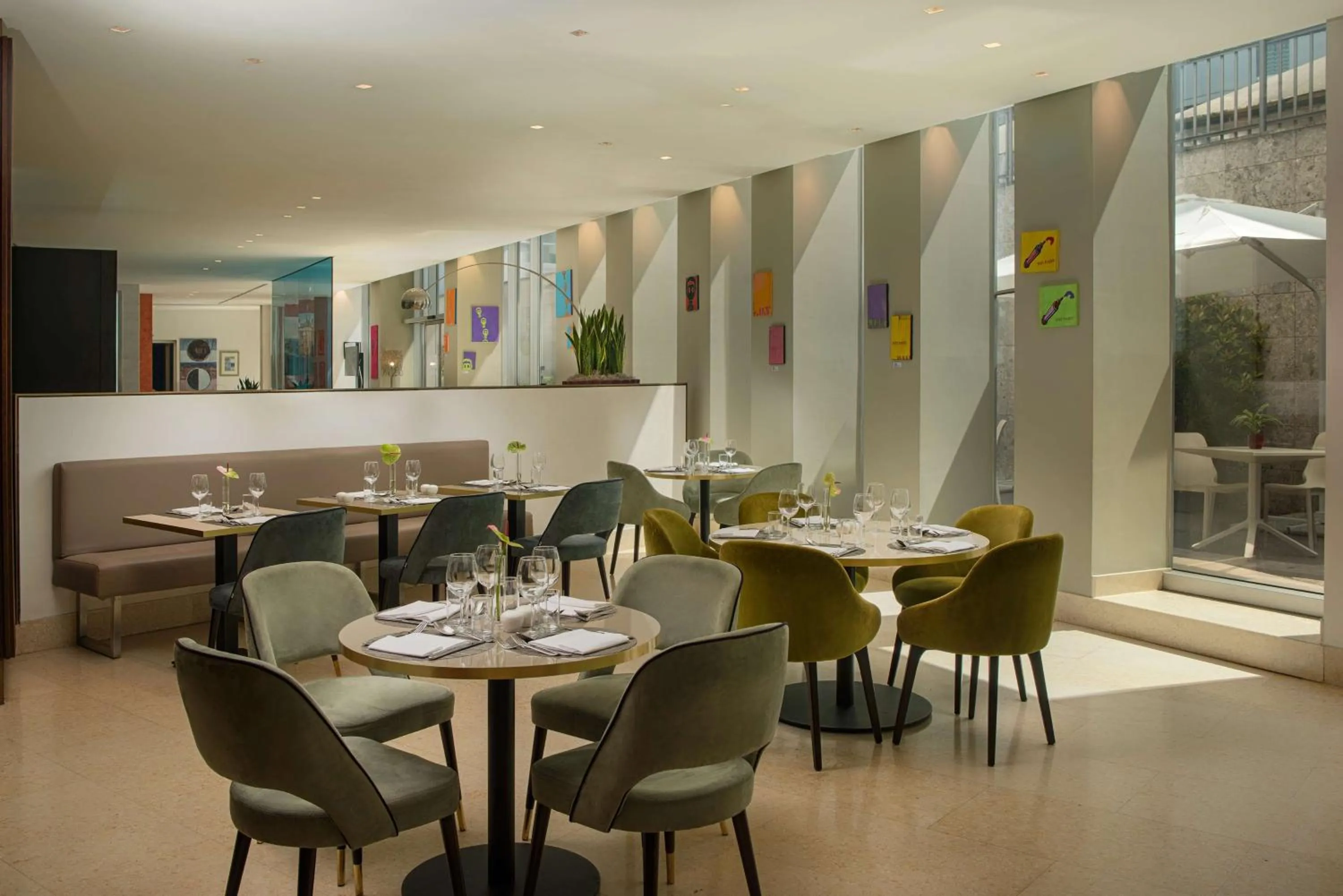 Restaurant/places to eat in NH Bergamo