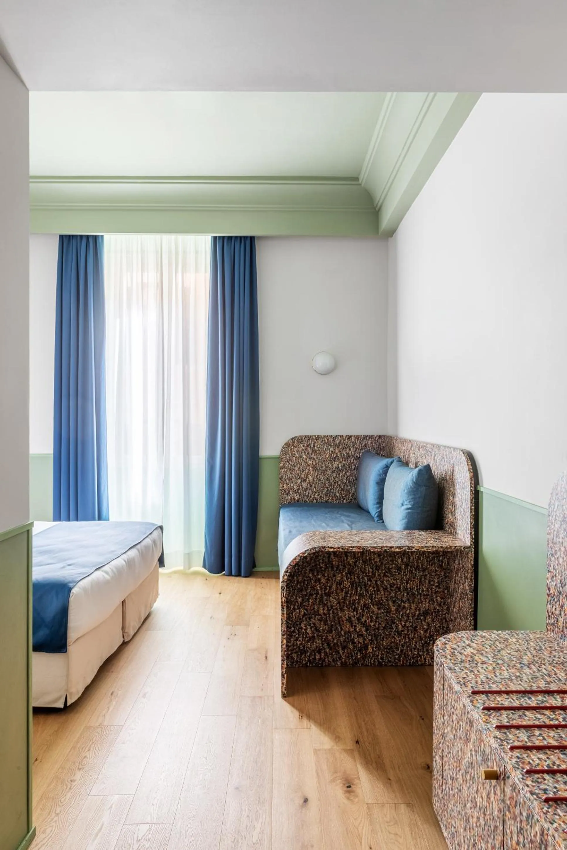 Bed in Hotel Montecarlo