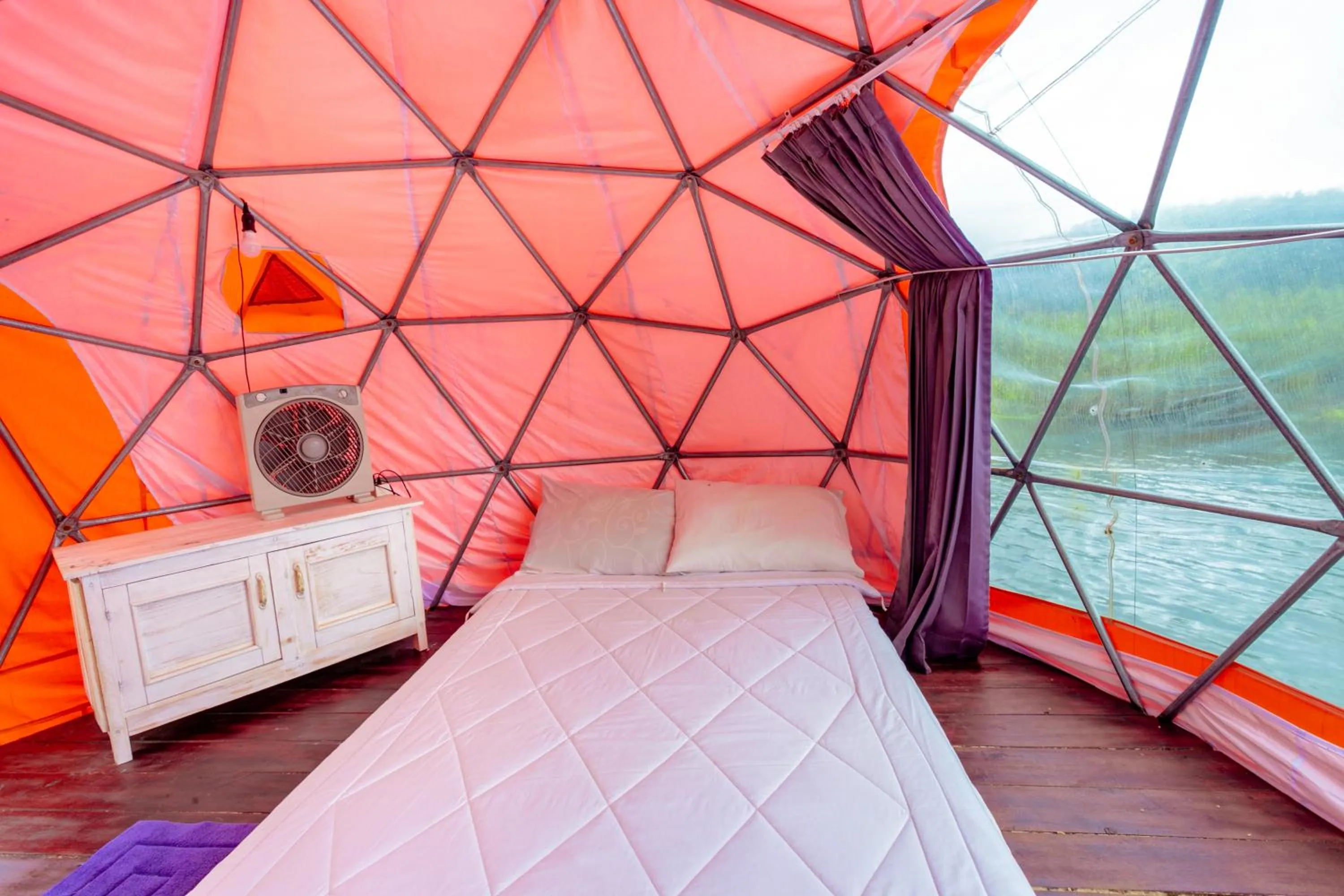 Bedroom, Bed in Jempana View