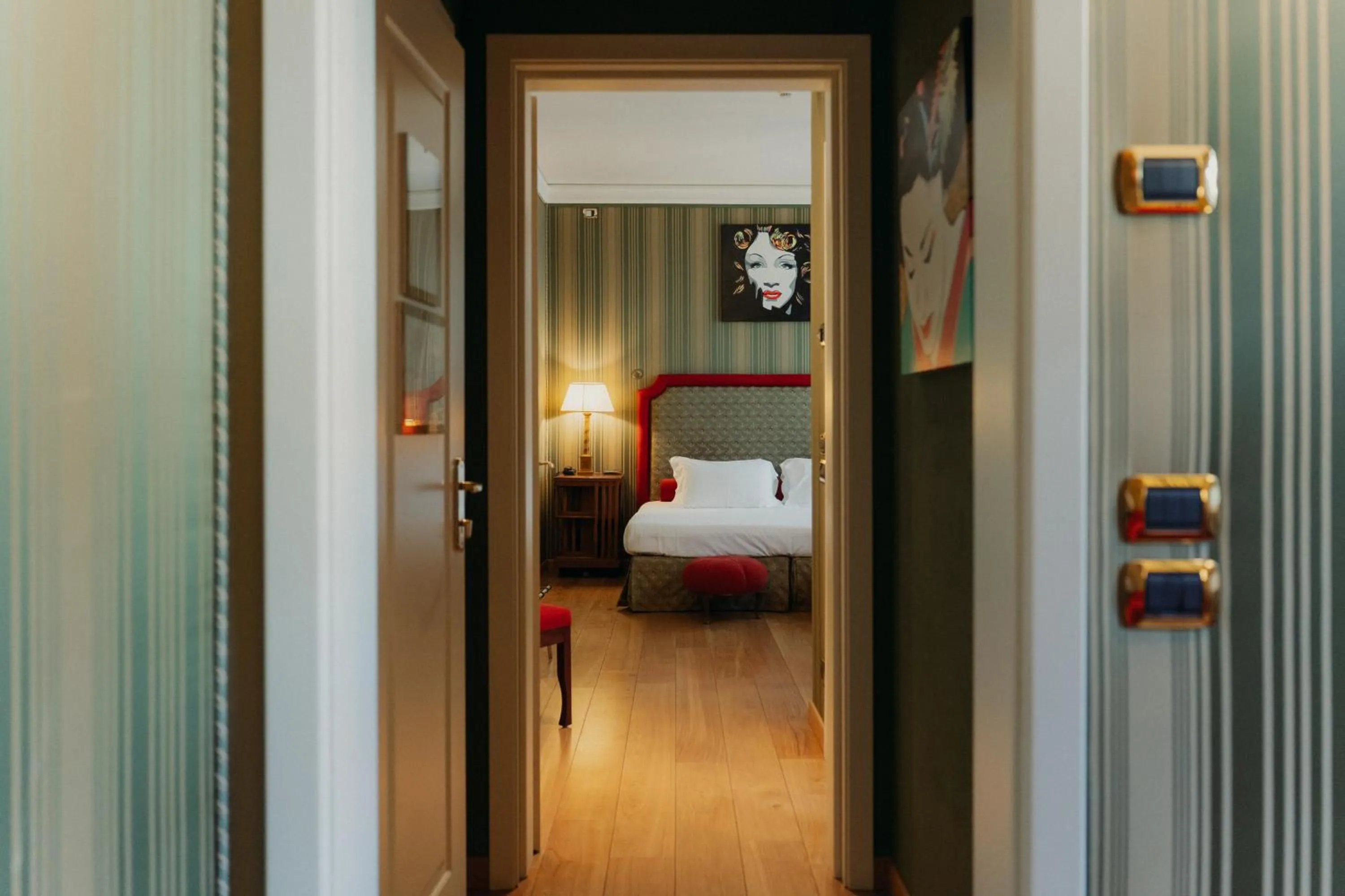 Bed in Hotel Palazzo Guiscardo Pietrasanta