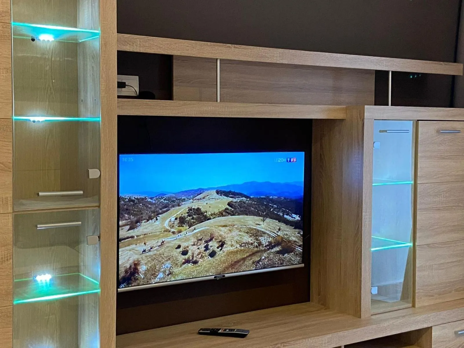 Communal lounge/ TV room in Atlas-Résidence by Rent-Inn