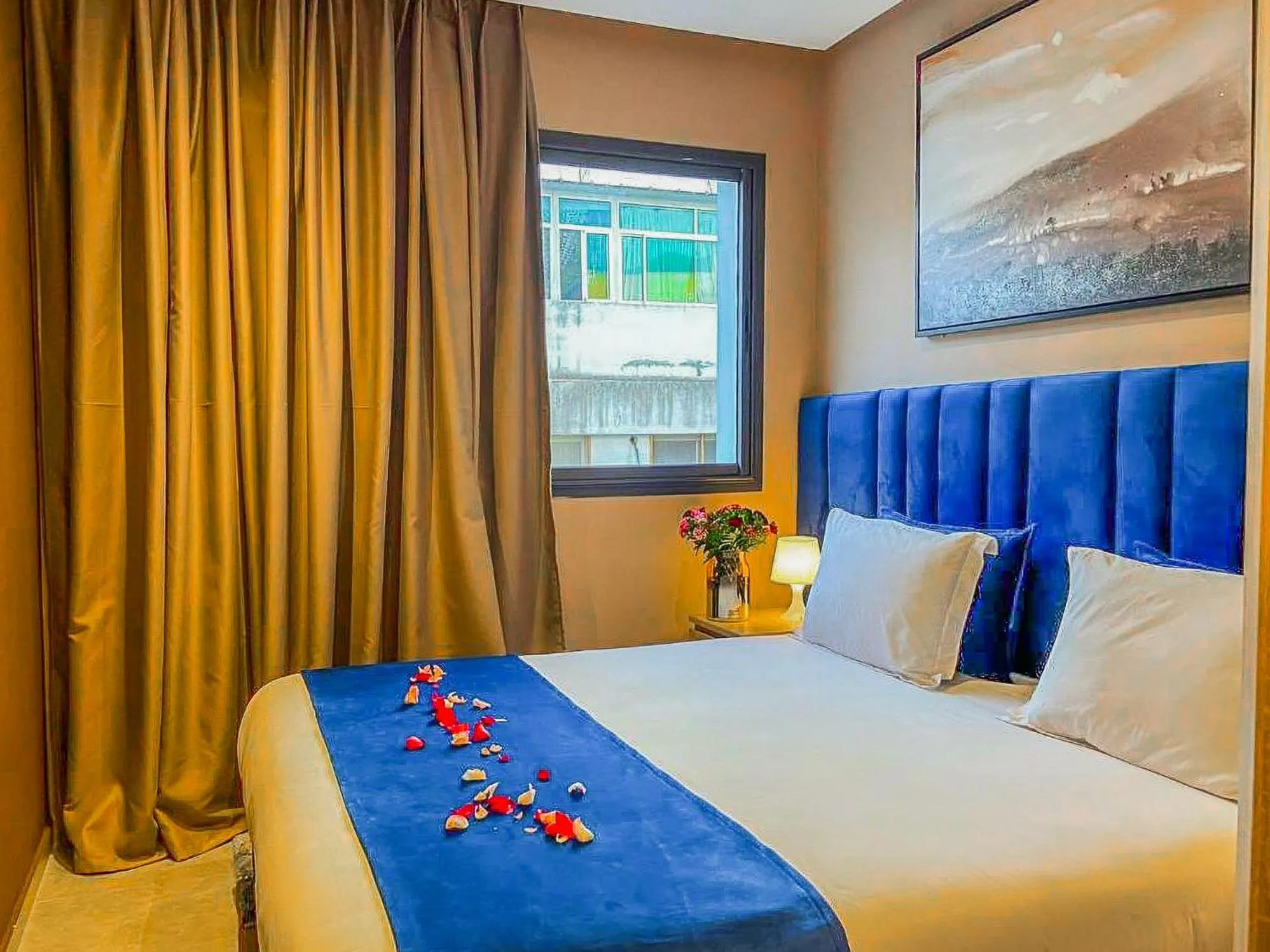 Suite with Terrace in Atlas-Résidence by Rent-Inn