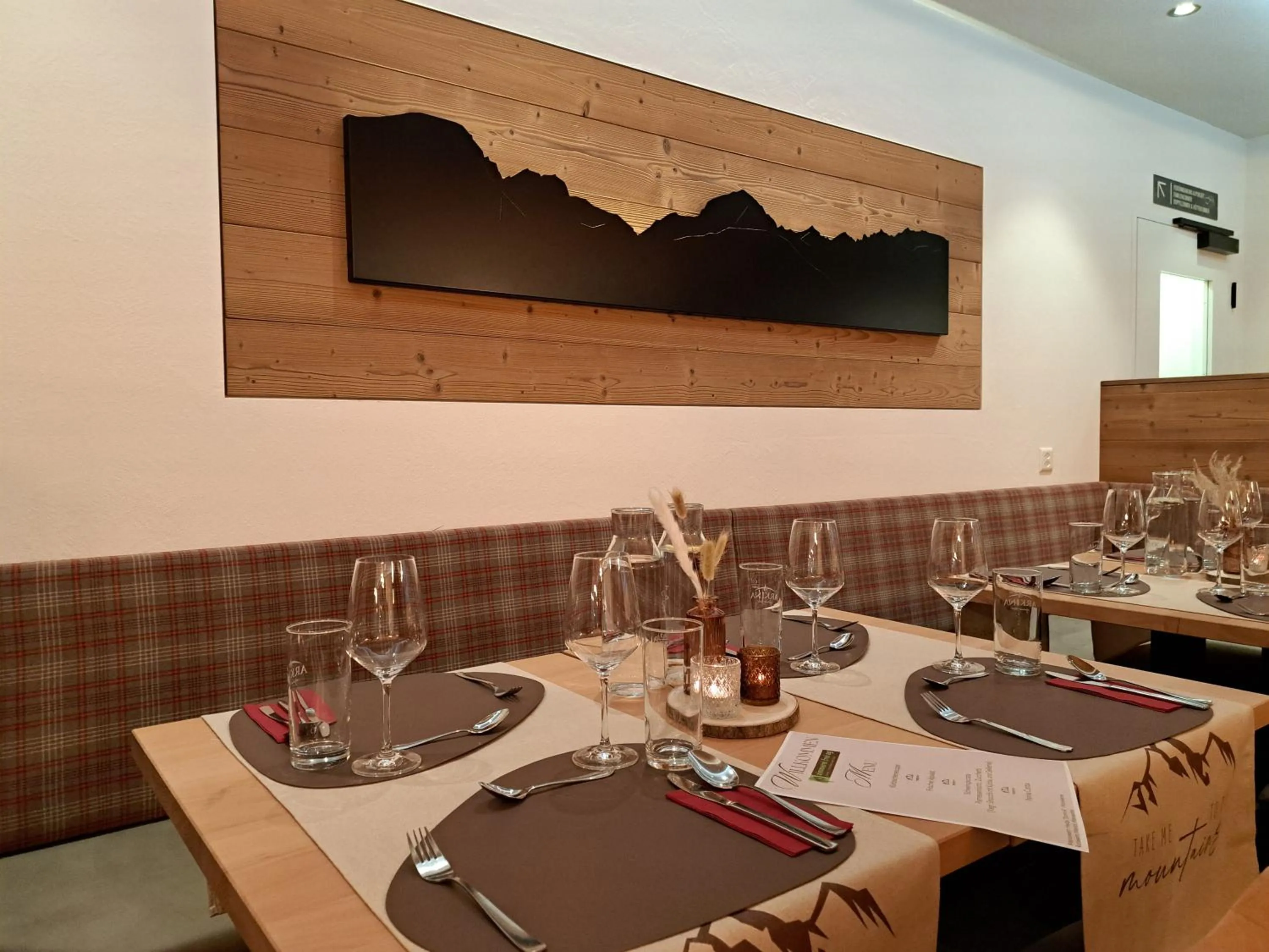 Restaurant/places to eat in Chalet Sepp