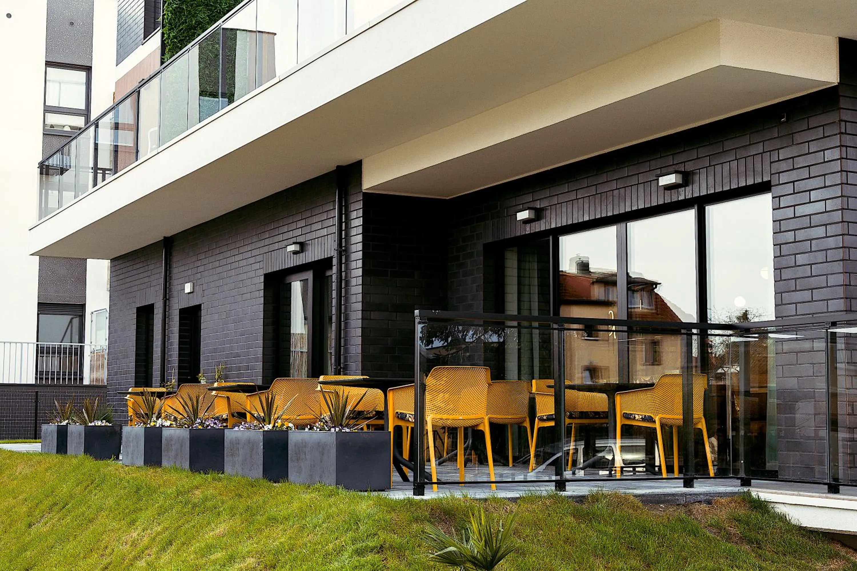 Patio in Aparthotel Green Concrete