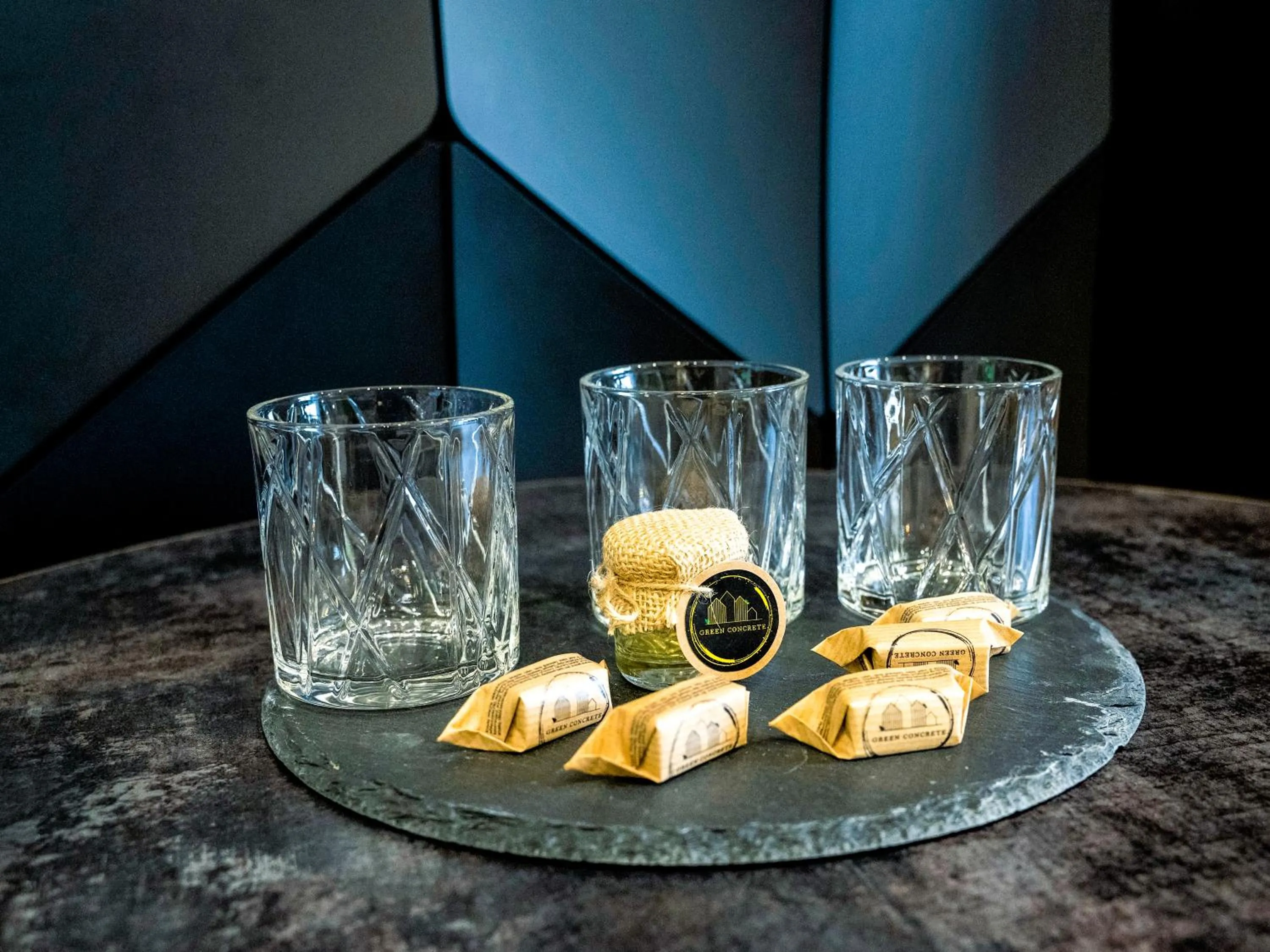 Food and drinks in Aparthotel Green Concrete