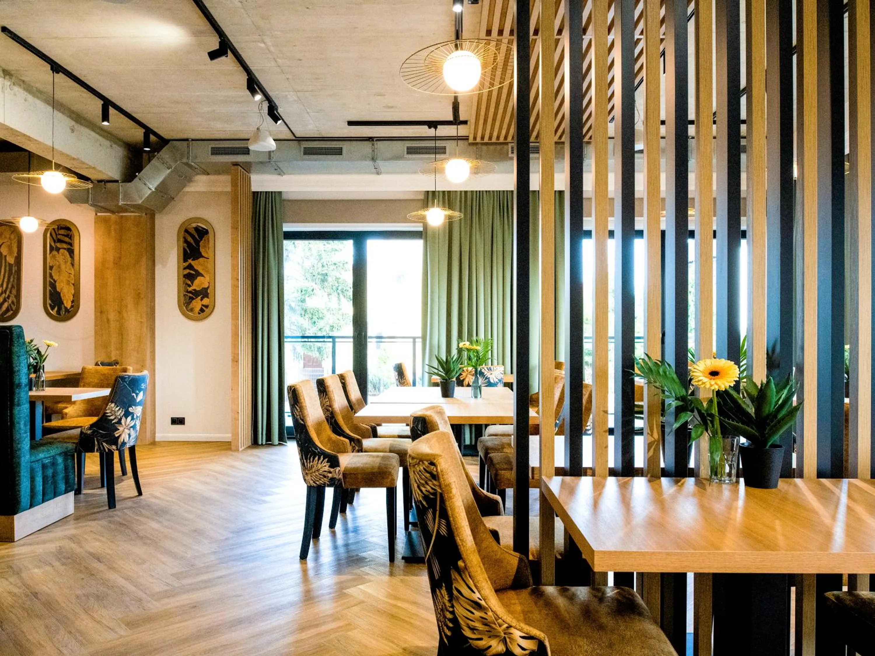 Seating area in Aparthotel Green Concrete