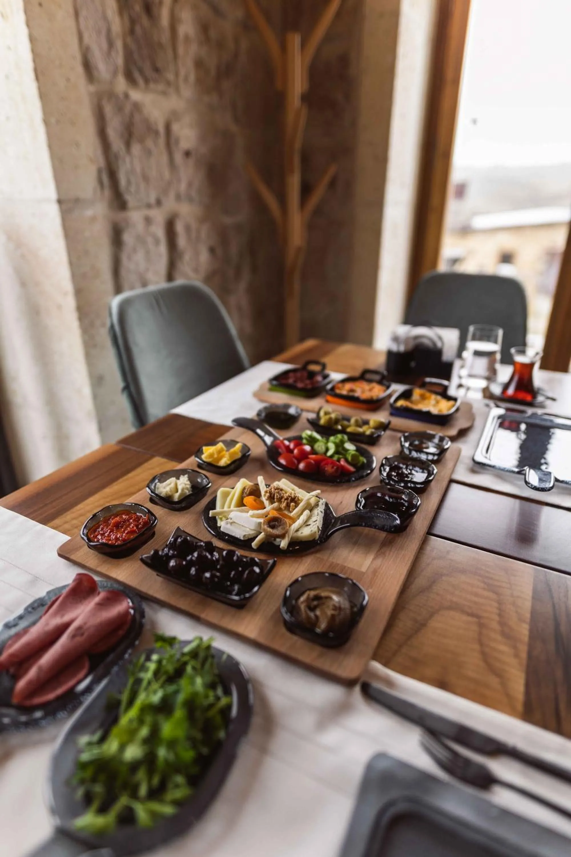 Breakfast in Solo Cave Suites