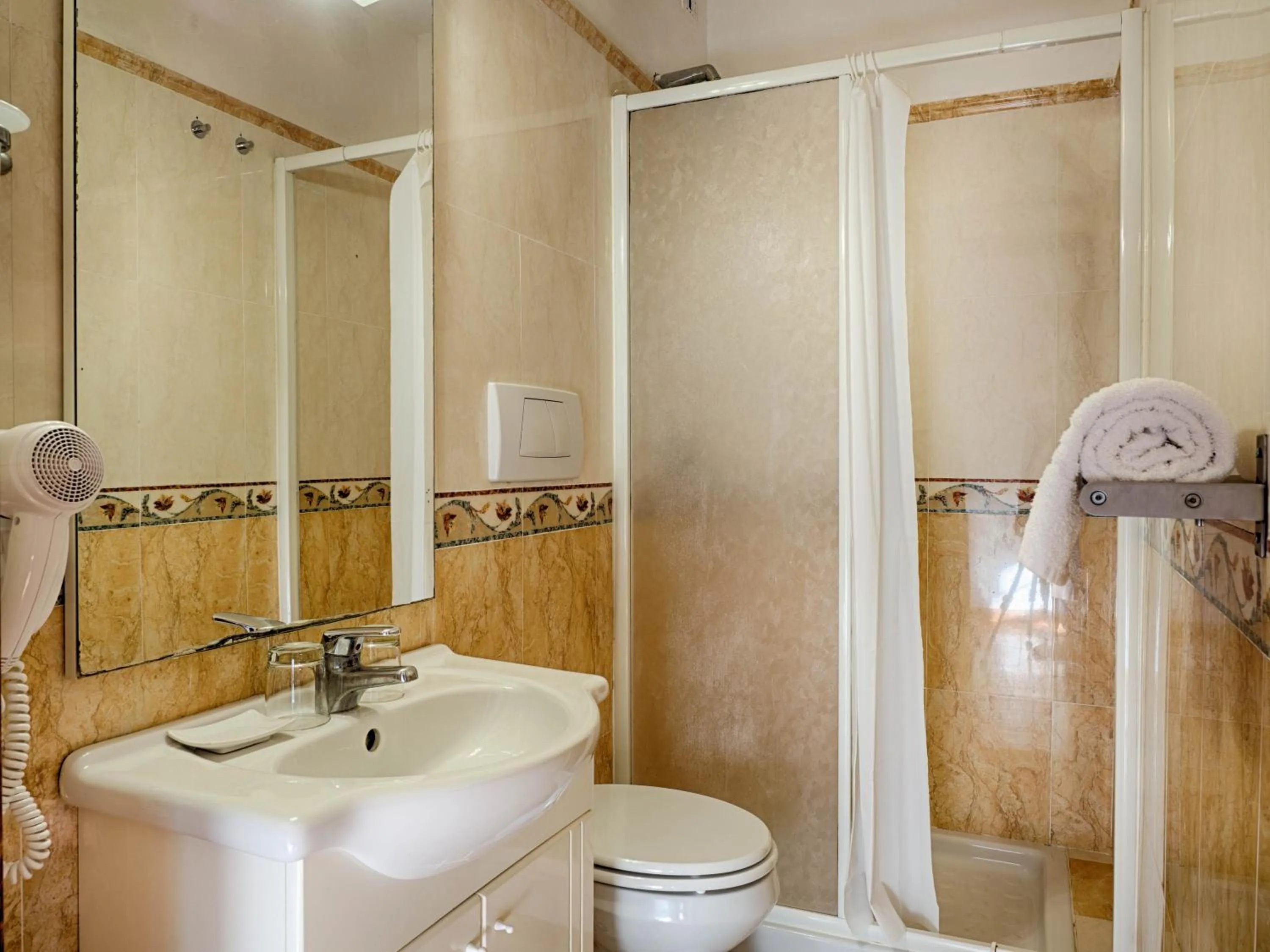 Bathroom in Sunny Guest House