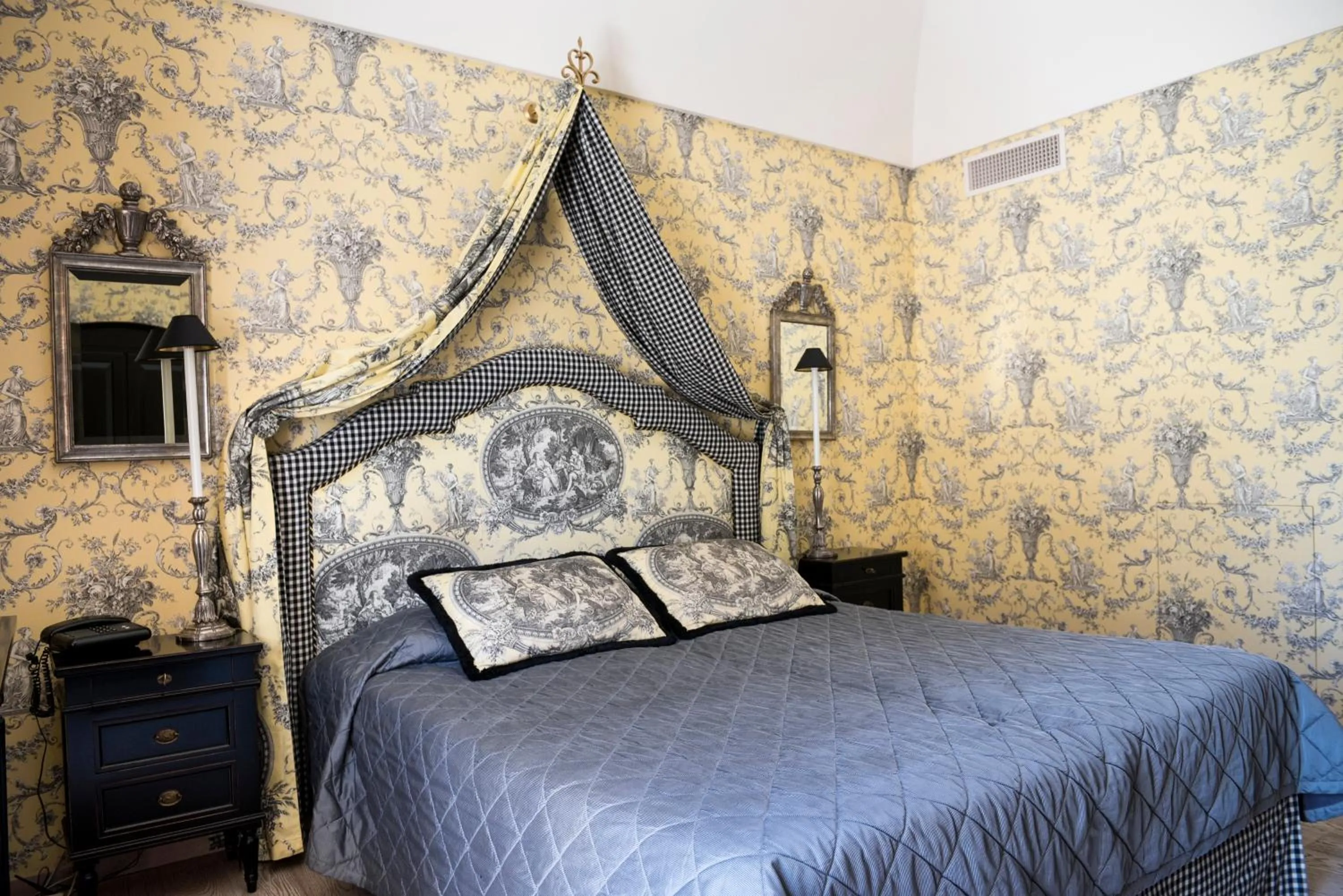 Photo of the whole room in Palazzo Failla Hotel