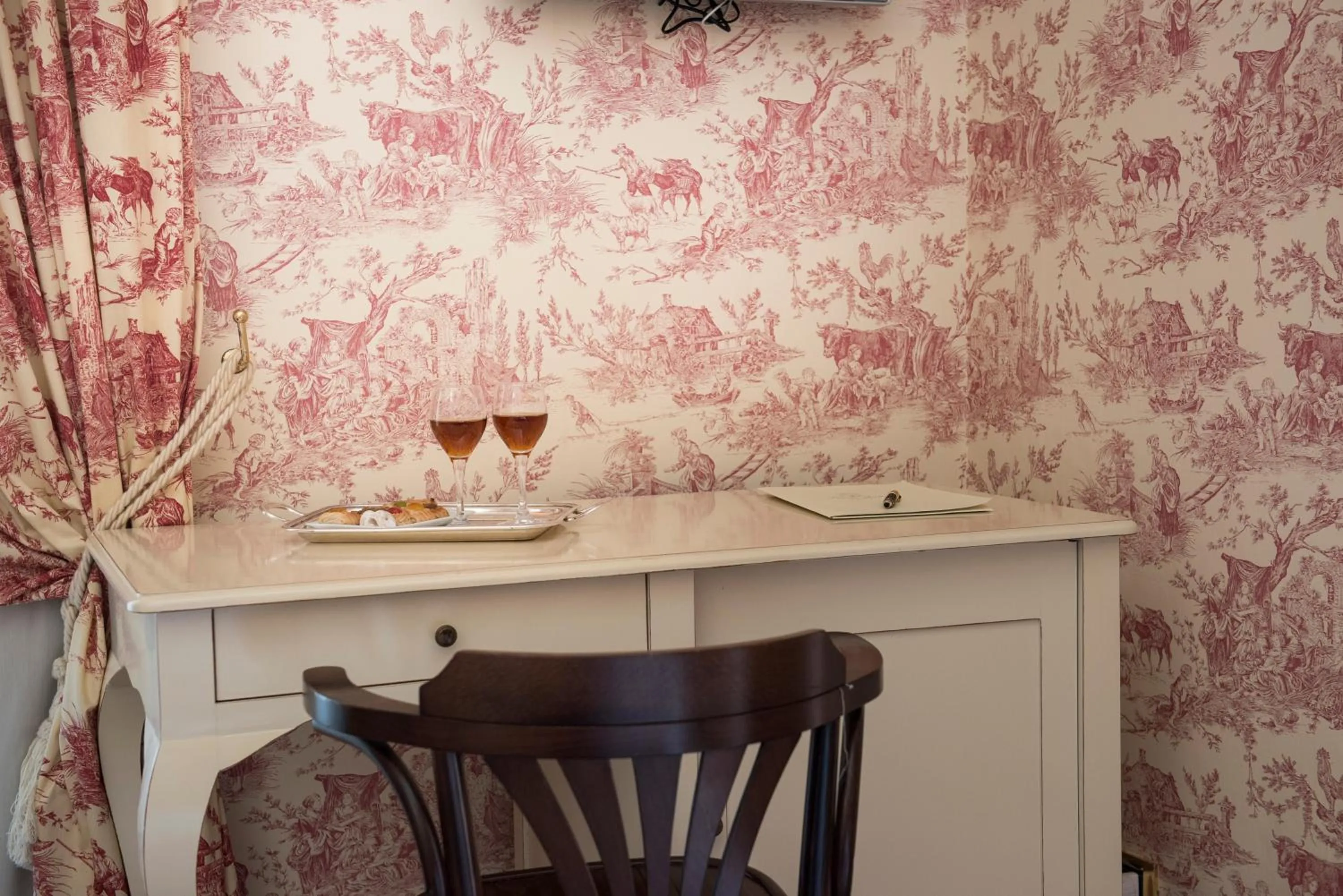 Decorative detail in Palazzo Failla Hotel