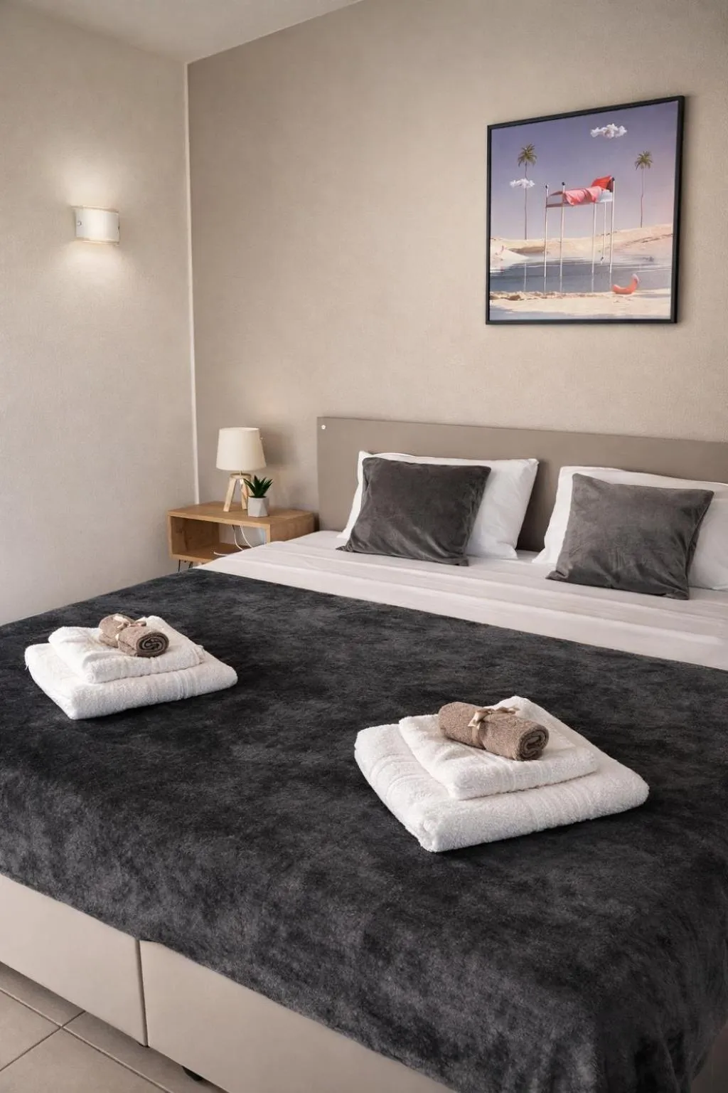 Photo of the whole room, Bed in Secret Garden Hotel