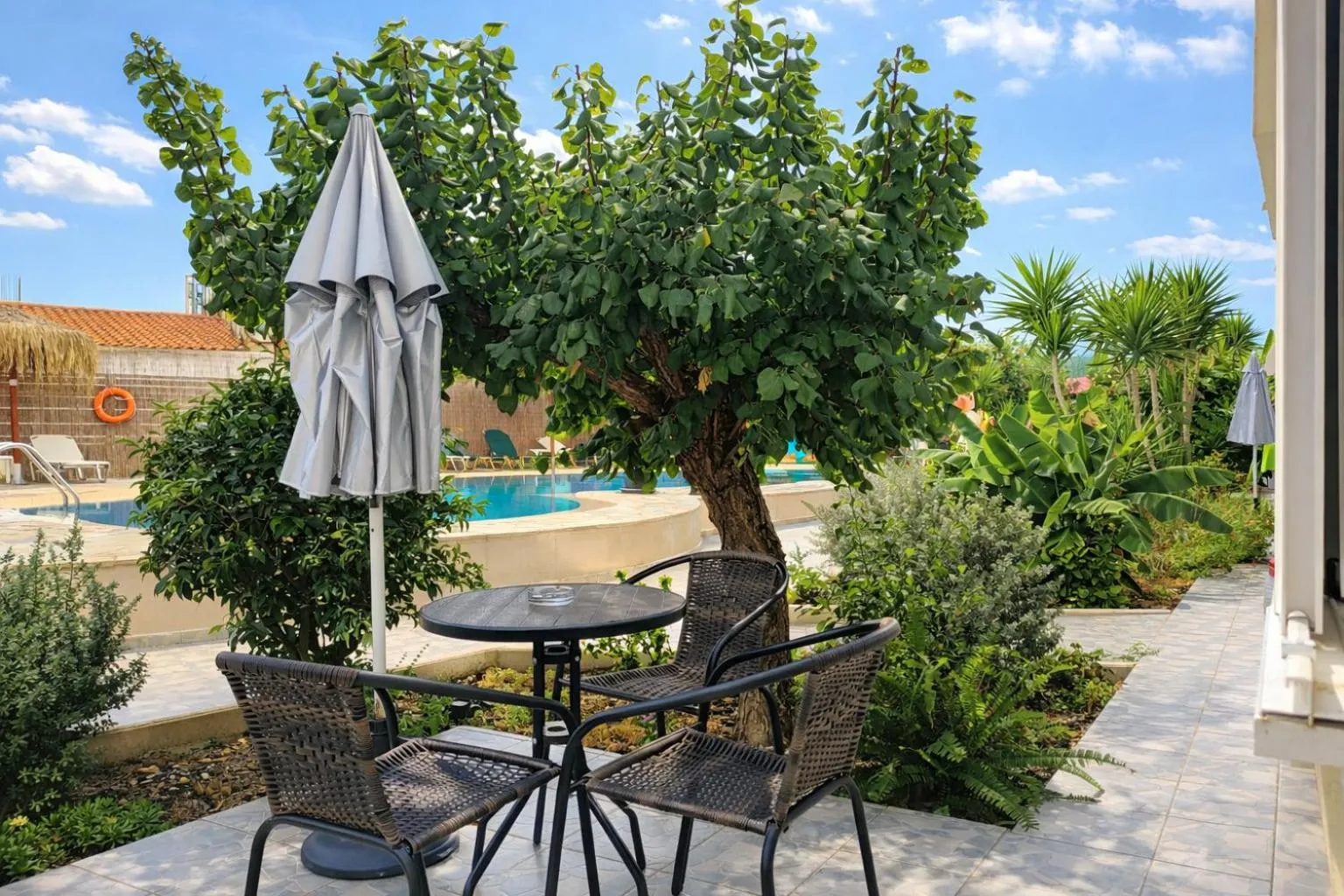 Patio in Secret Garden Hotel