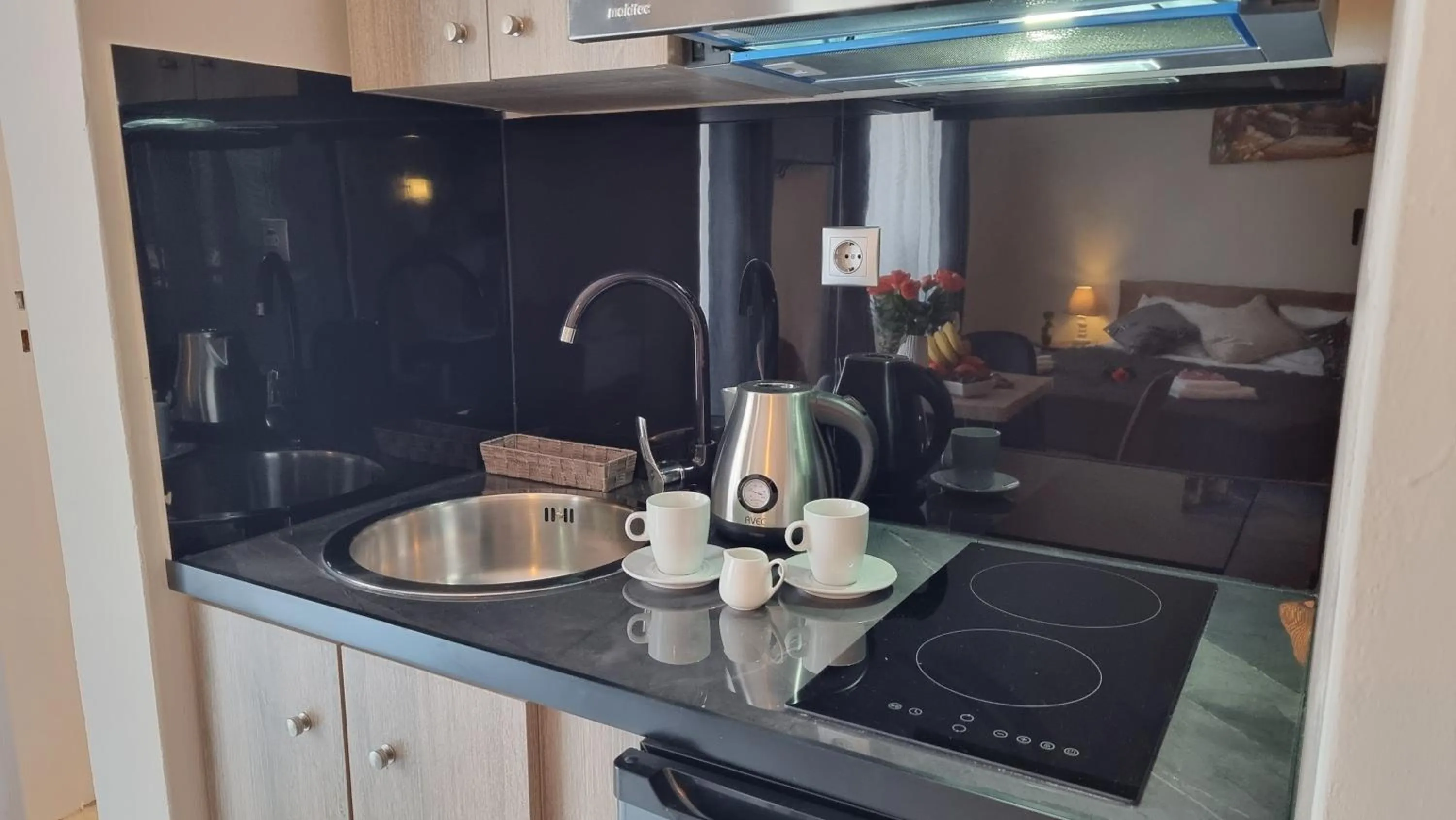 Coffee/tea facilities in Secret Garden Hotel