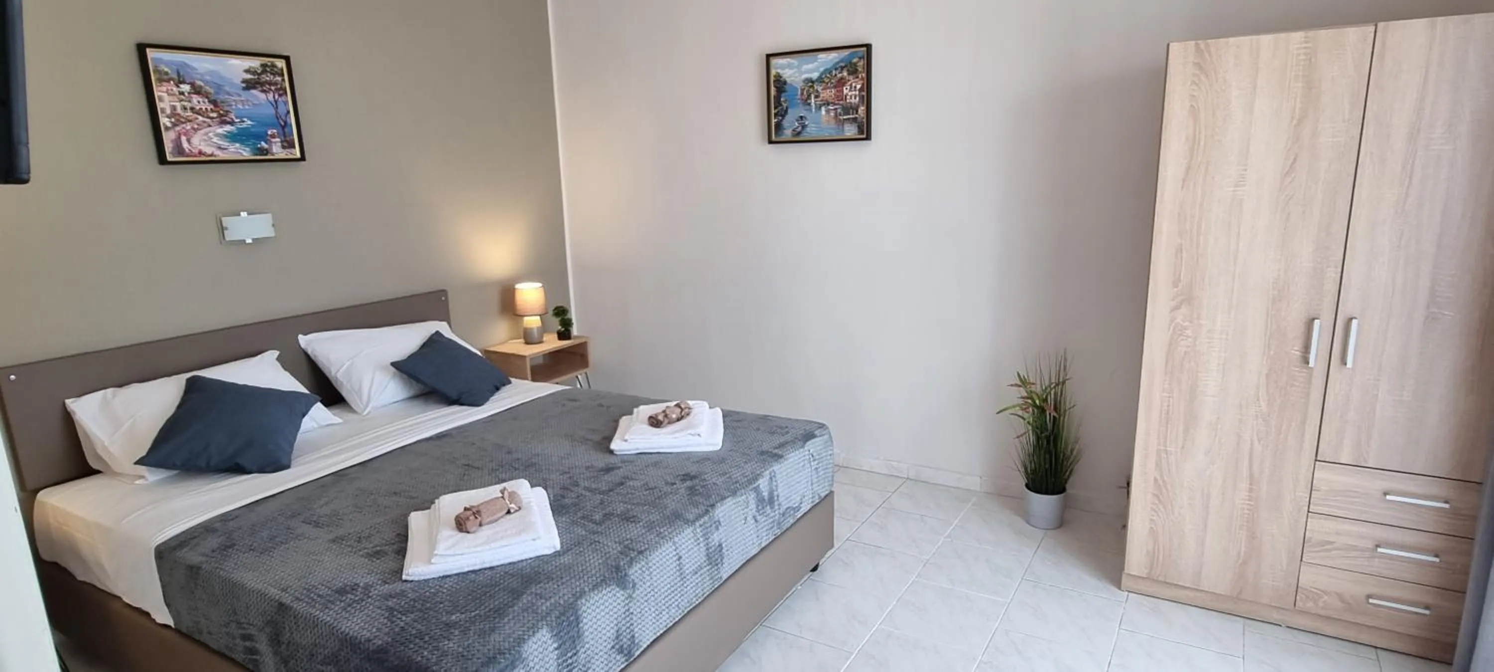 Bed in Secret Garden Hotel